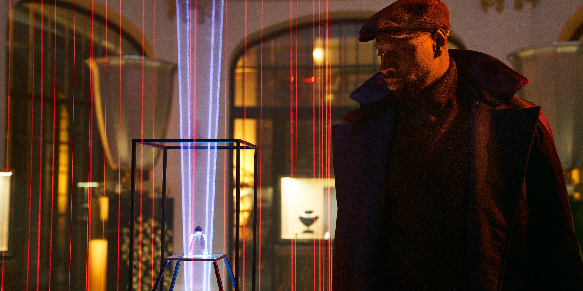 Assane Diop (Omar Sy) fera face à un coup monté qui l'obligera à faire des choix dans la saison 3 de "Lupin".