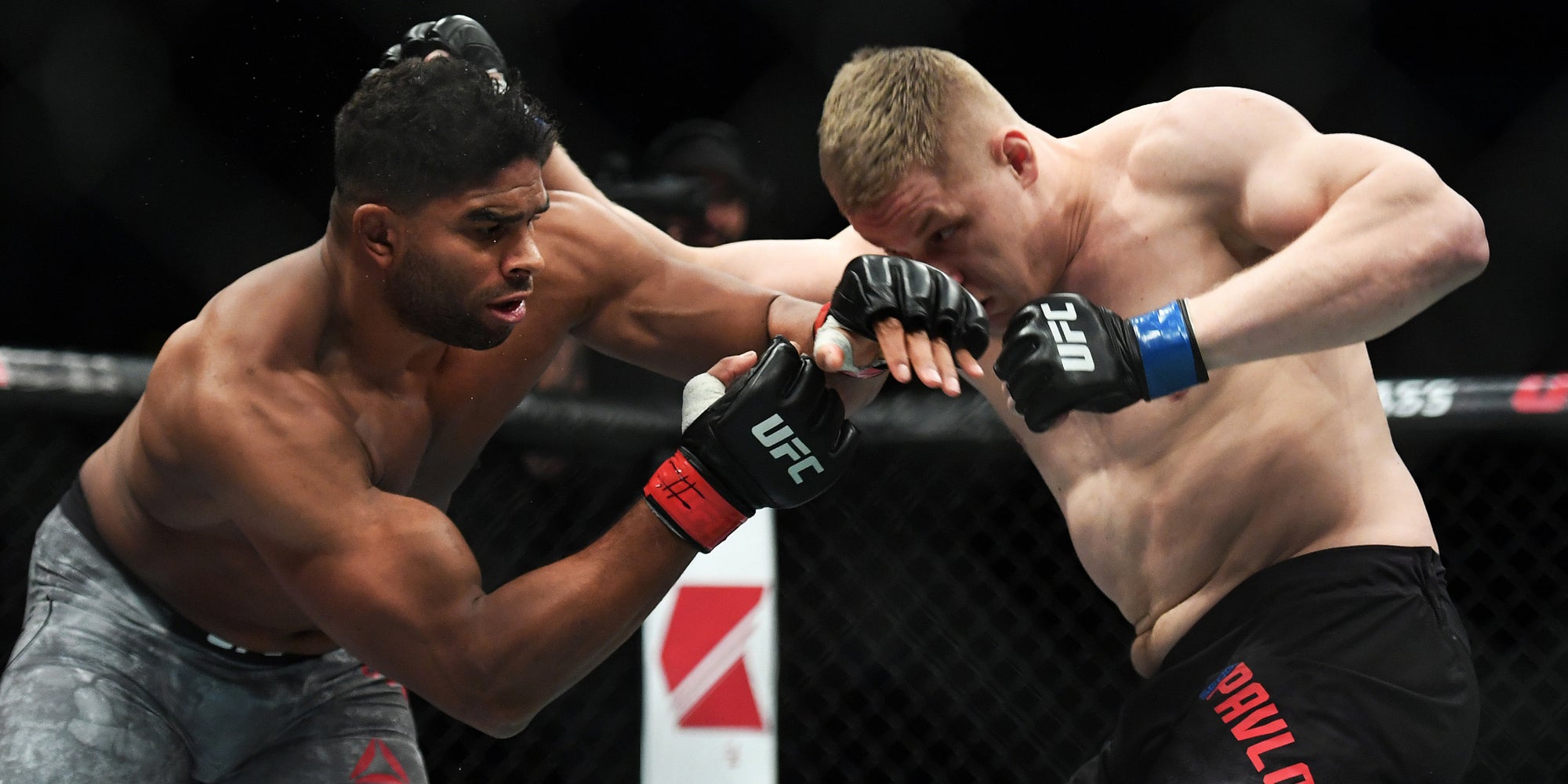 Alistair Overeem lors de son combat remporté contre Sergei Pavlovich à Pékin, Chine, le 24 novembre 2018