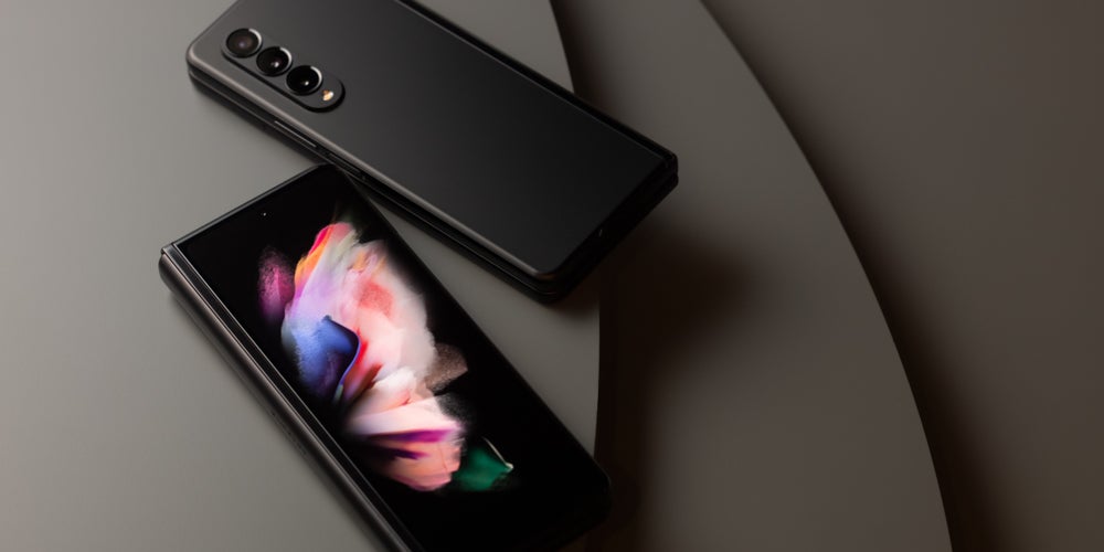 Le smartphone pliable Samsung Galaxy Z Fold3.