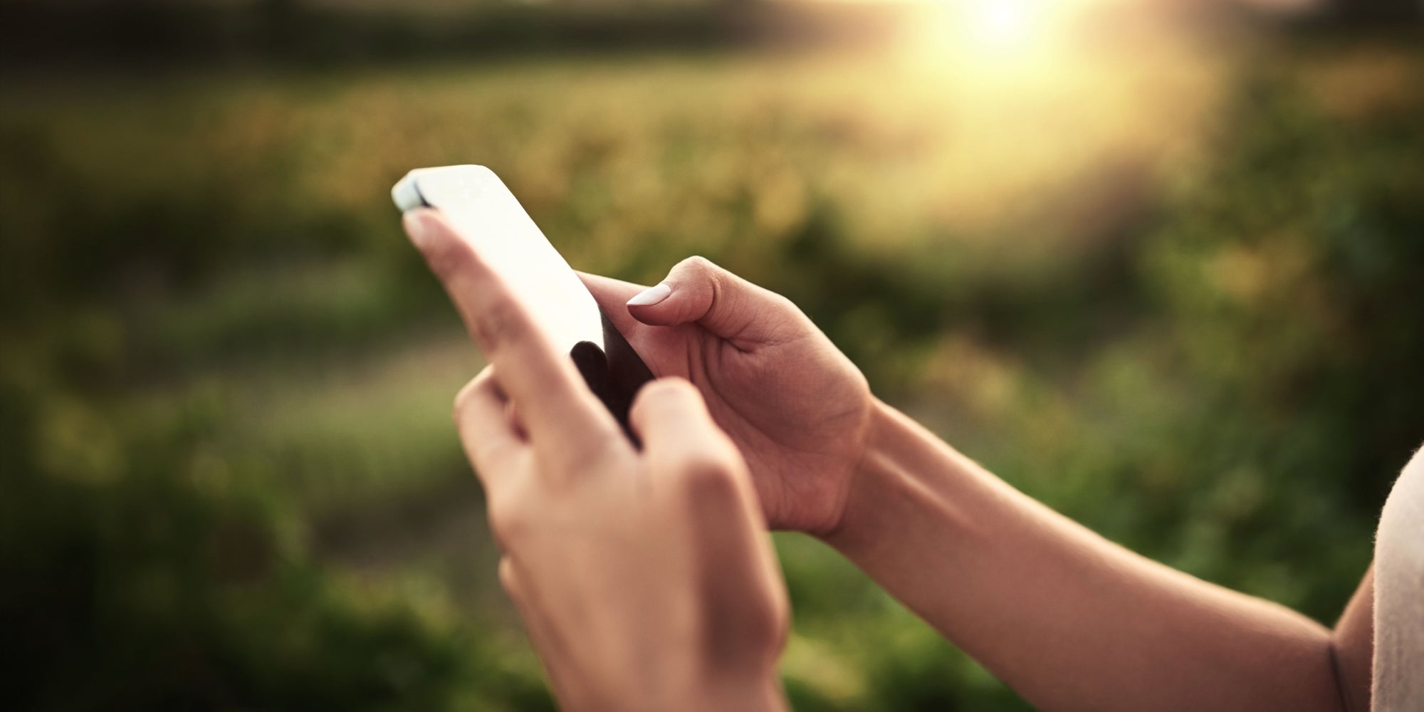 Configurez le redémarrage automatique de votre iPhone avec l'application "Raccourcis" de votre mobile. 