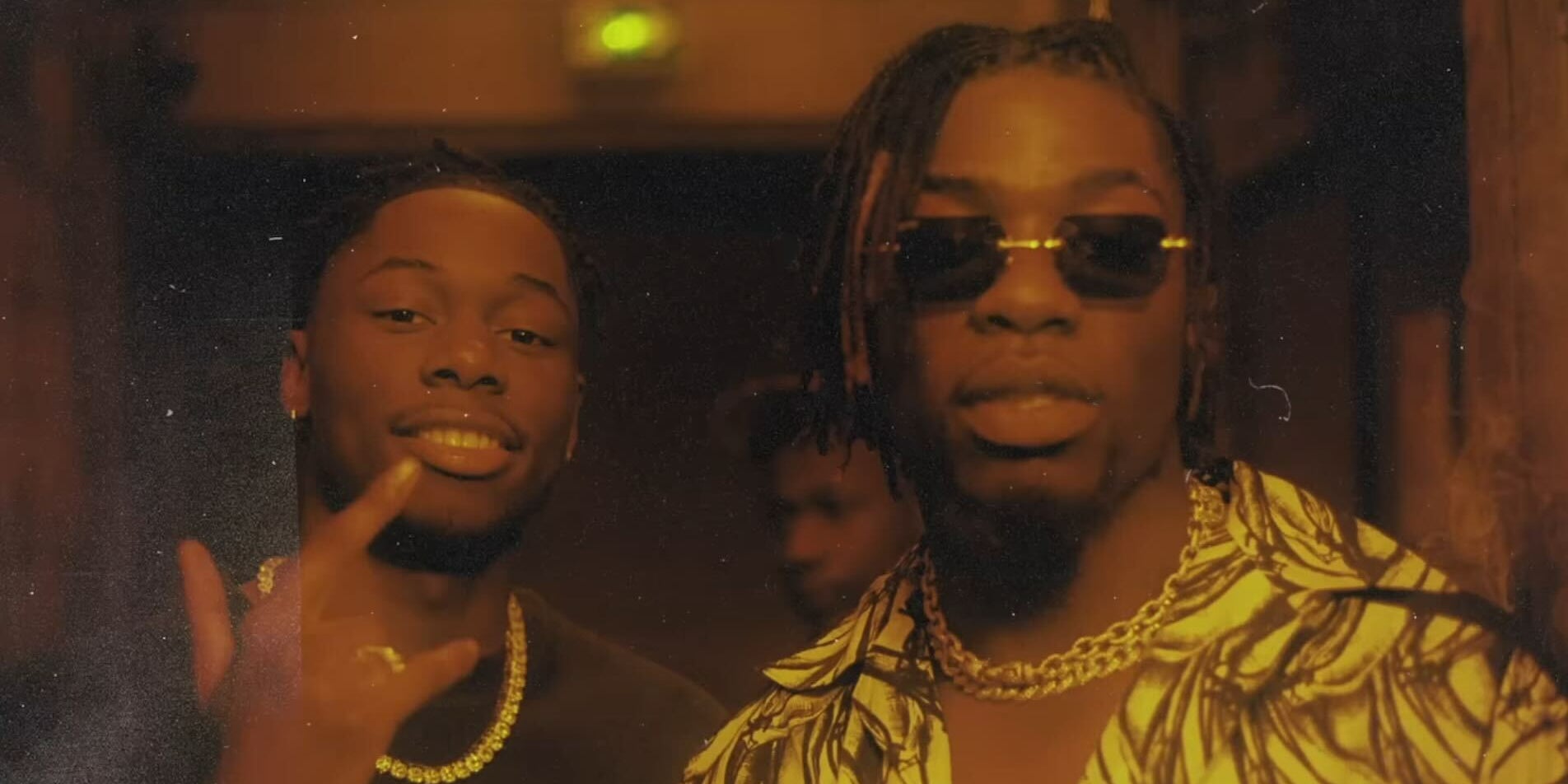 Après Kassav et Fleurs, les artistes Gazo et Tiakola annoncent la sortie d'un album commun le 1ᵉʳ décembre prochain. 