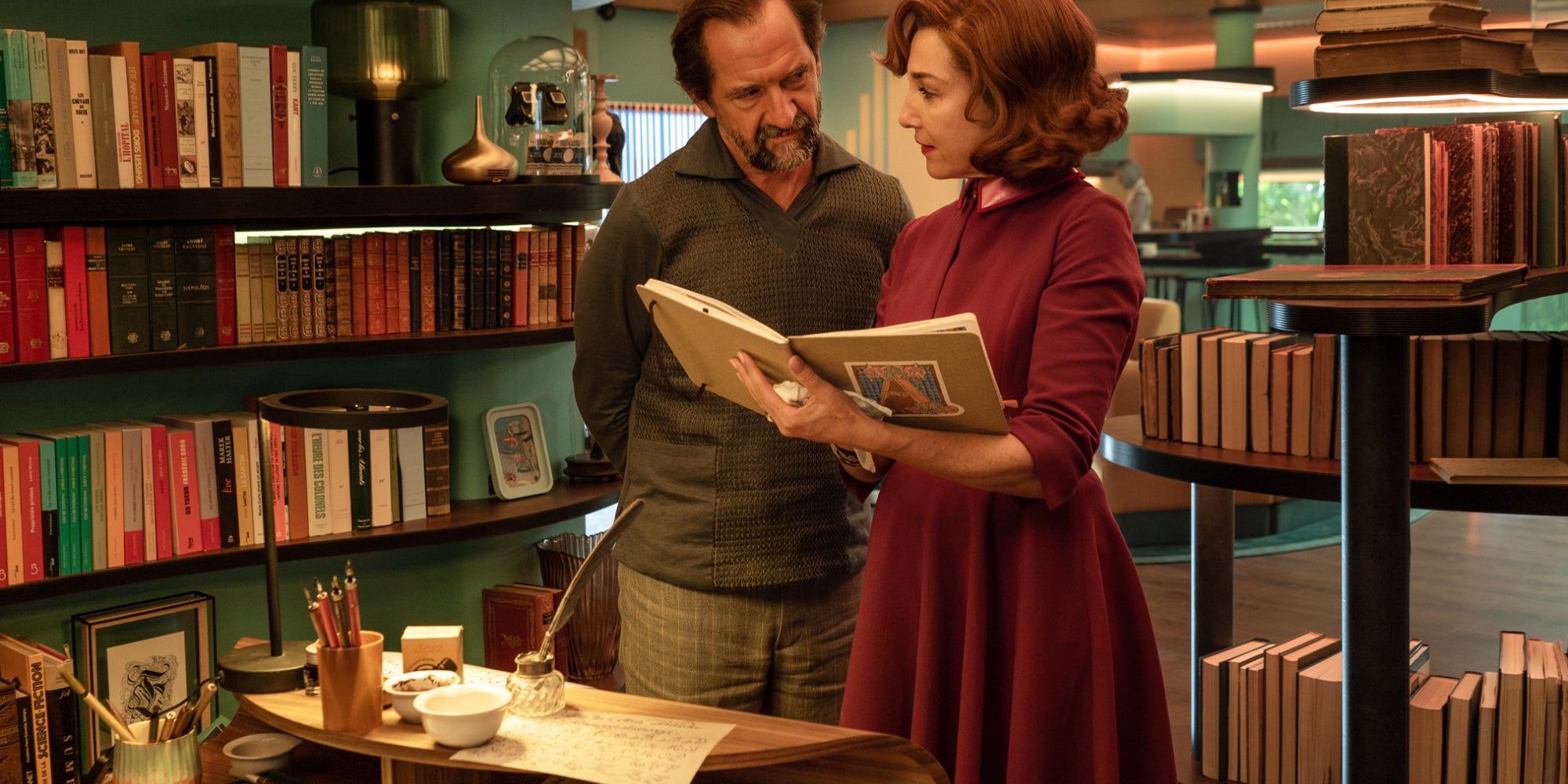 2045, les humains comptent sur les robots pour assouvir tous leurs désirs...