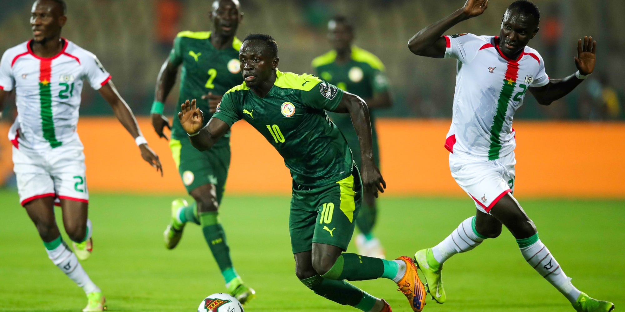 Les joueurs du Sénégal contre le Burkina Faso en demi-finales de la CAN 2021, le 2 février 2022 à Yaoundé, Cameroun