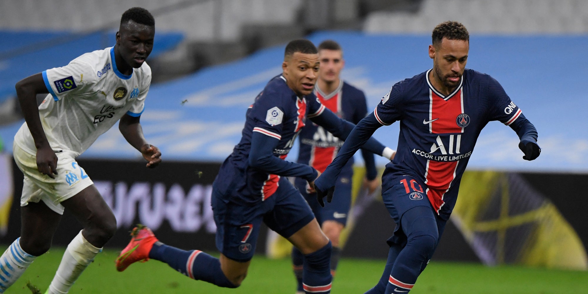 Les joueurs de l'OM et du PSG lors de Marseille-Paris, le 7 février 2021 au Stave Vélodrome, Marseille