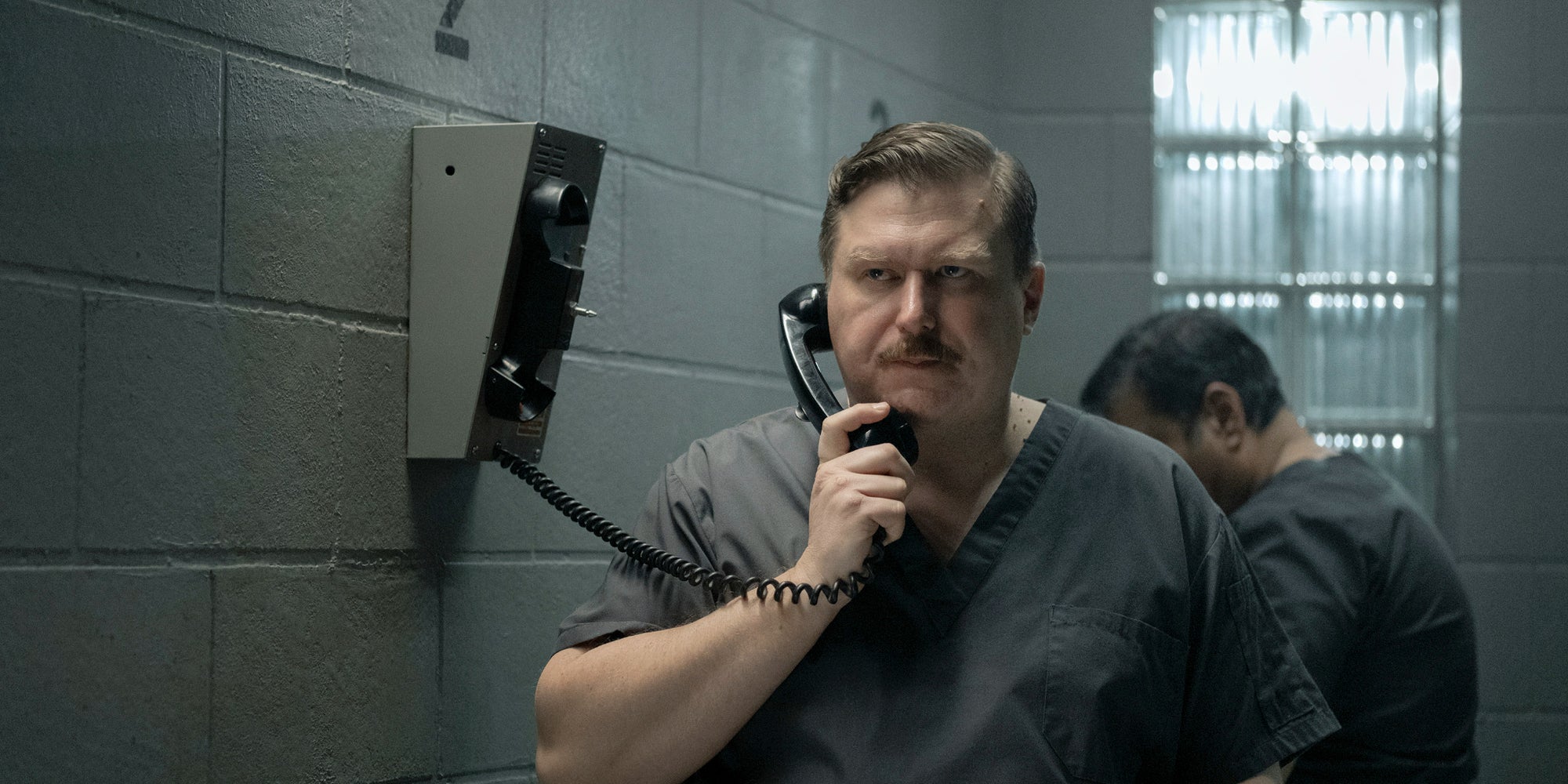 Michael Chernus en John Wayne Gacy dans "Devil in Disguise".