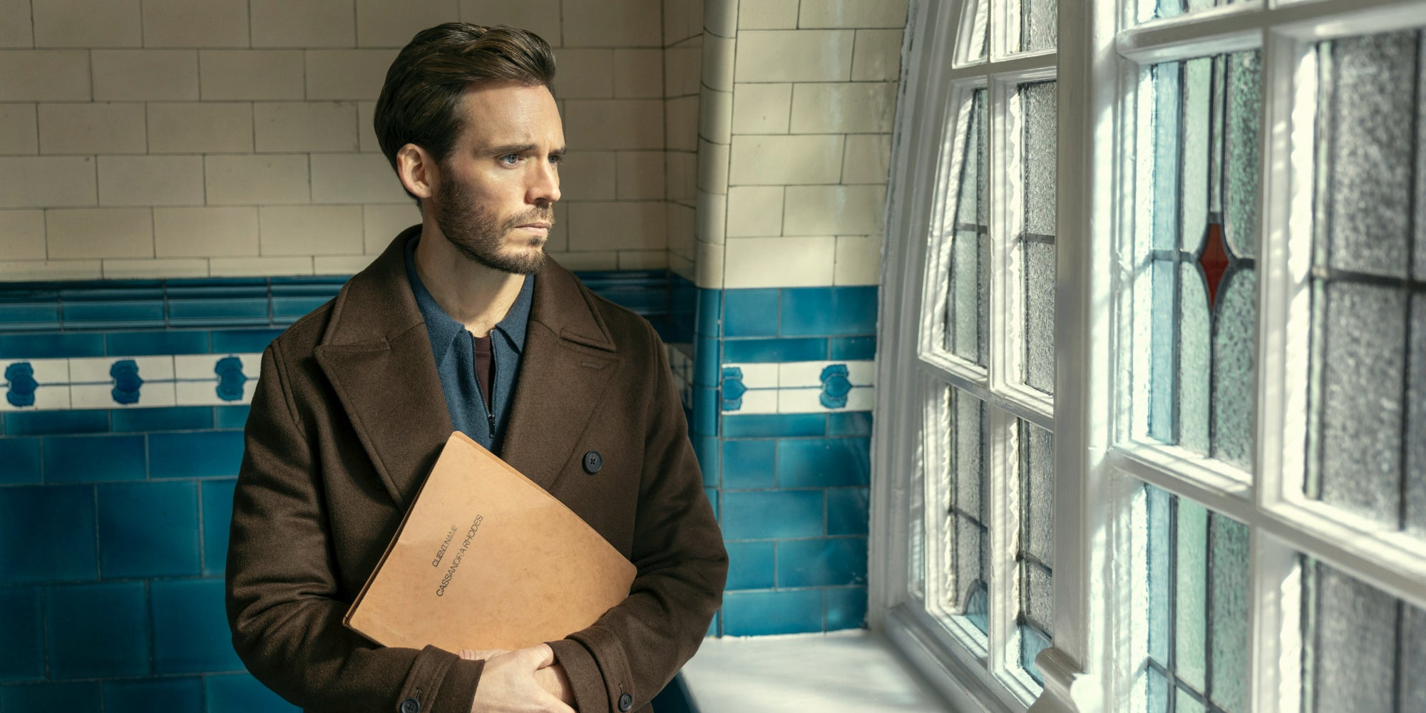 Sam Claflin dans "Lazarus", nouvelle série signée Harlan Coben à découvrir sur Prime Video.