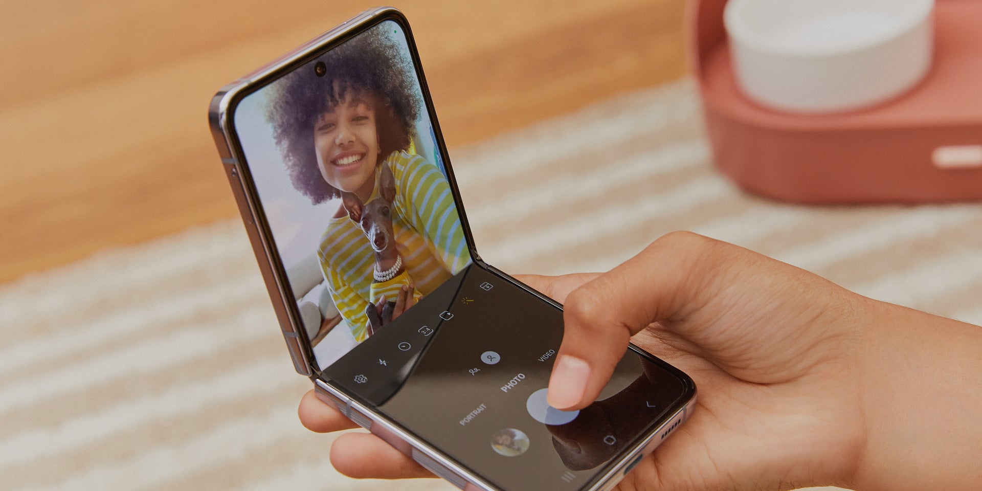 Le Samsung Galaxy Z Flip4 a du souci à se faire...