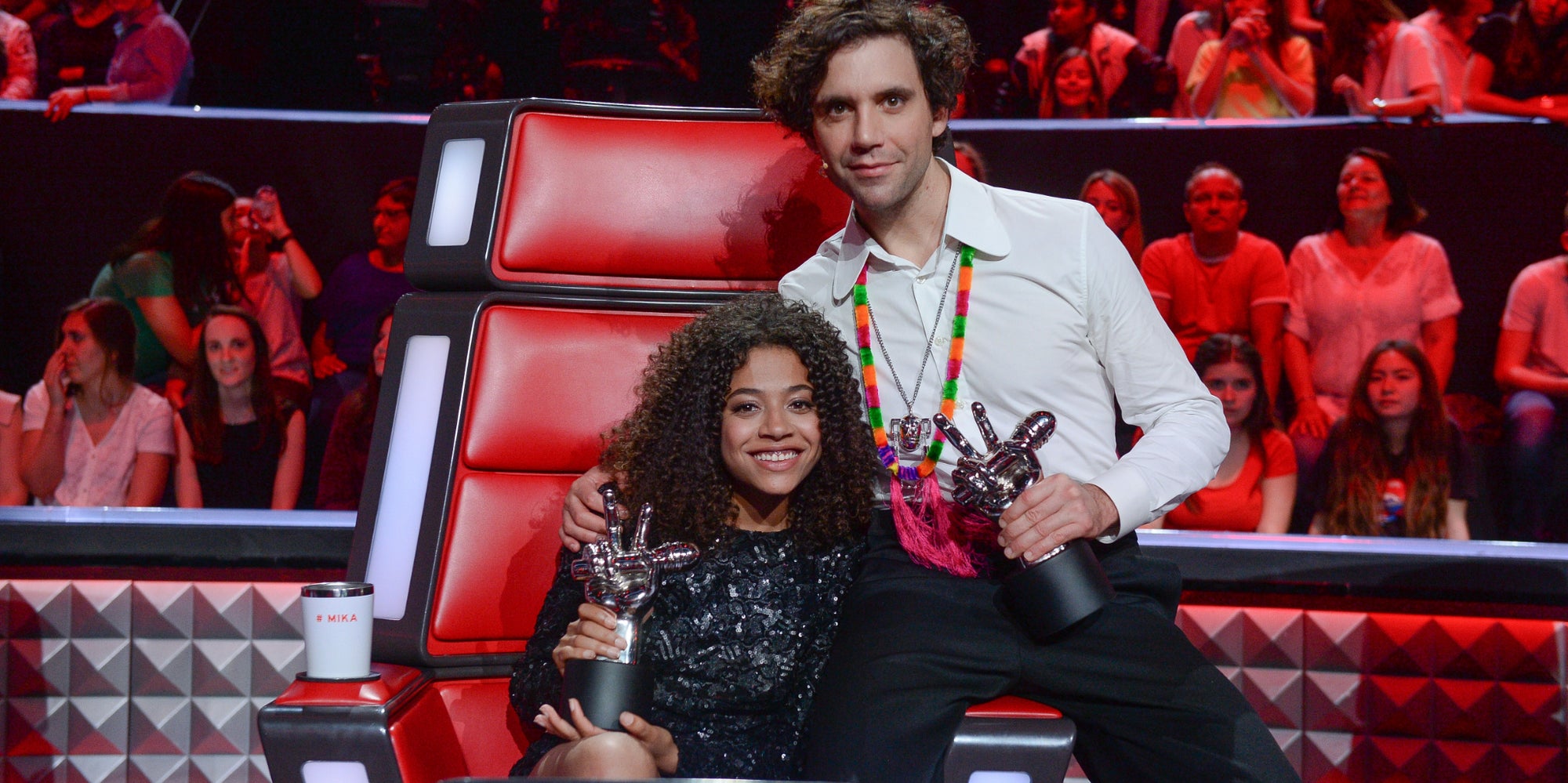 Mika a fini l'aventure The Voice en beauté puisque c'est Whitney, de son équipe, qui a remporté la saison 8 cette année.
