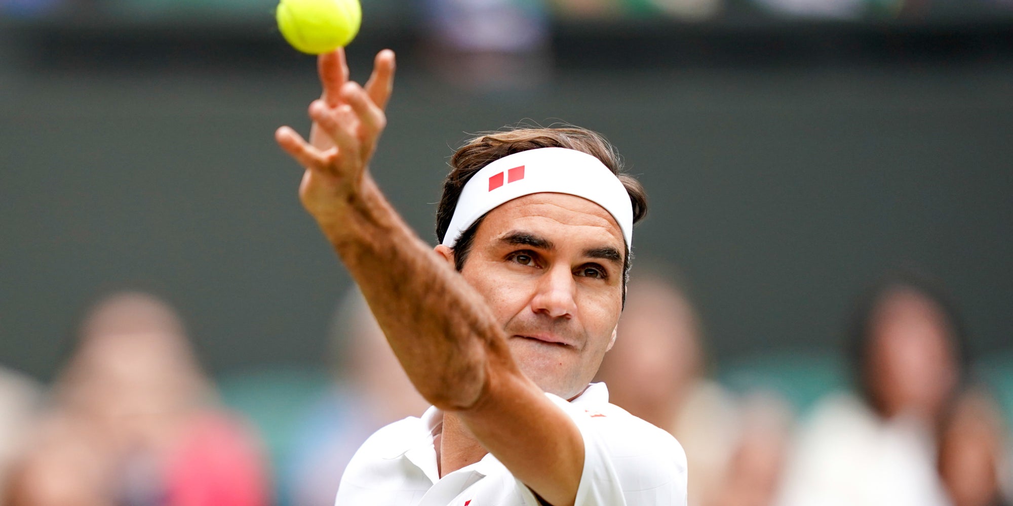 Roger Federer lors de son match face à Lorenzo Sonego à Wimbledon, le 5 juillet 2021. 