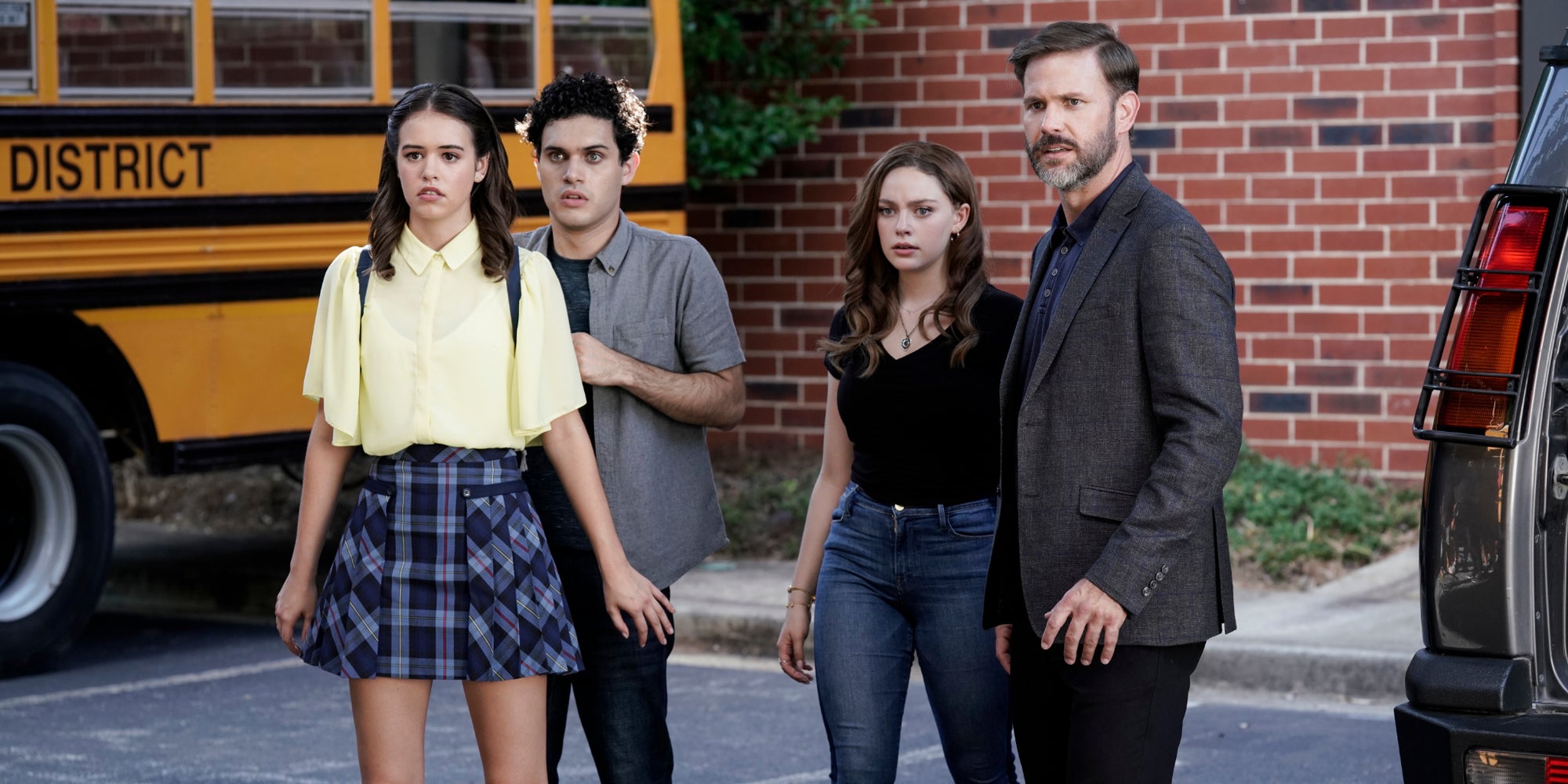Josie, Landon, Hope et le directeur de l'École Salvatore, Alaric, sont de retour sur SYFY !