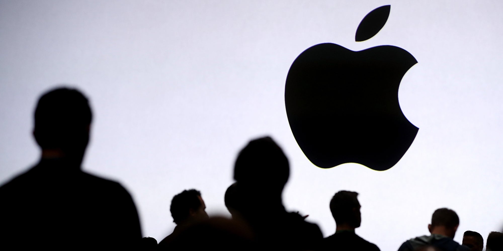 La pomme croquée nous réserverait de jolies surprises pour cette nouvelle année...