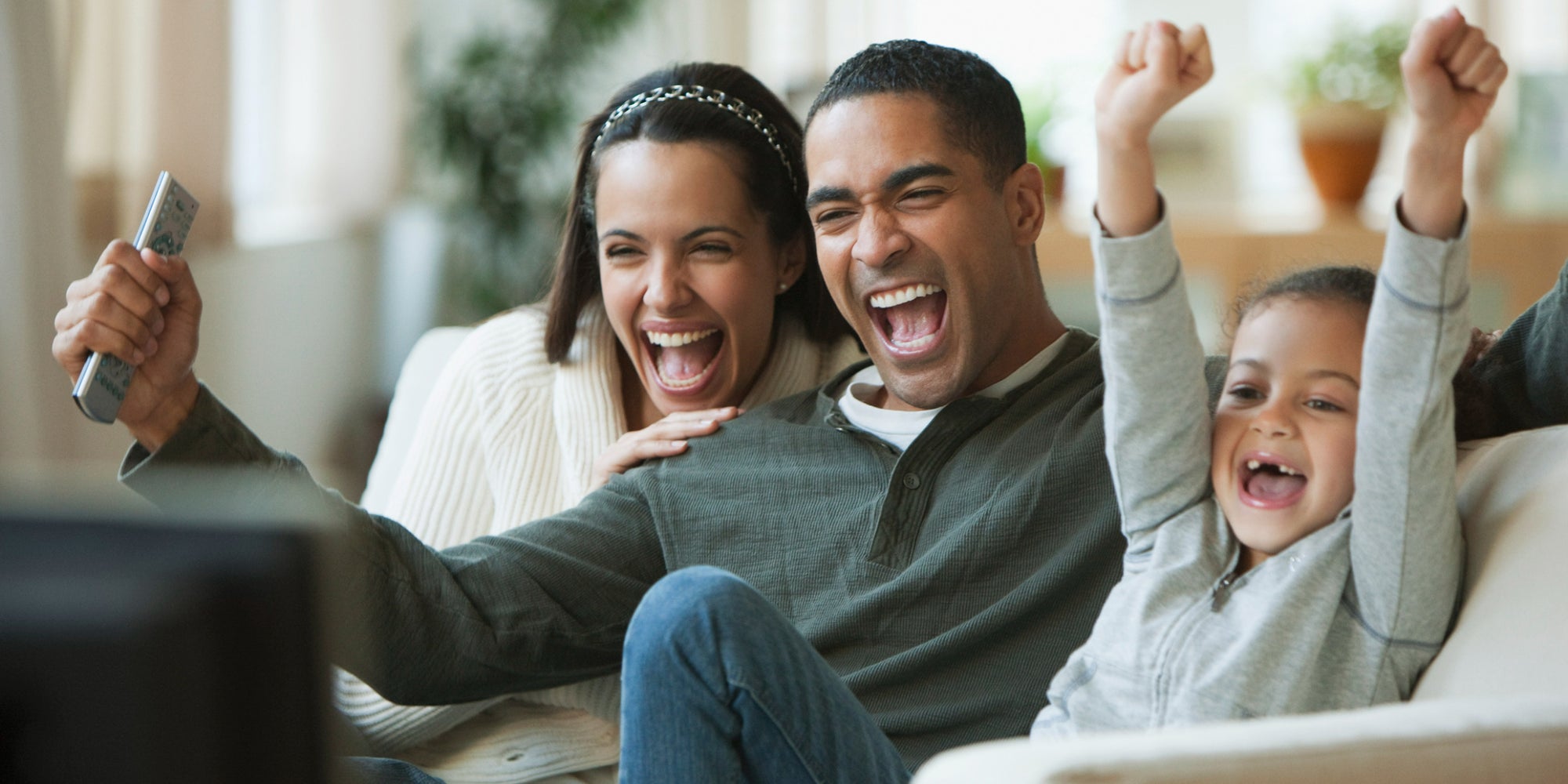 Vivez une expérience unique avec la TV 4K Samsung CU7105.