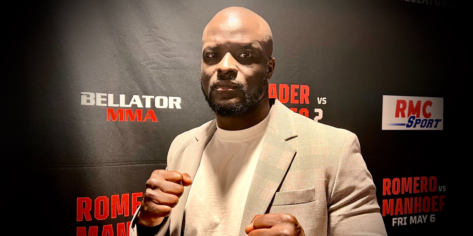 Le combattant français de MMA Gregory Babene, dit "Blade", lors de la conférence de presse pour le Bellator Paris, à l'Accor Arena, le 30 mars 2022.