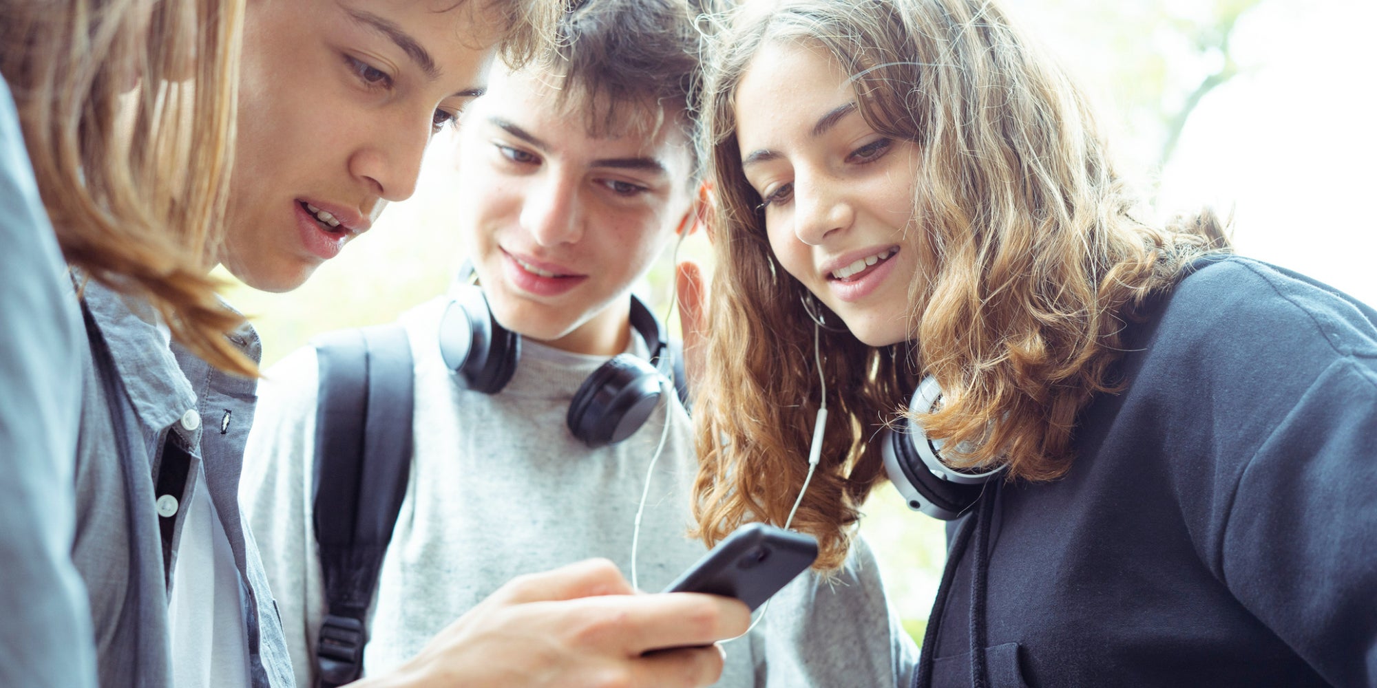 Profitez d'un Pack 1er Mobile chez SFR pour équiper votre ado avant la rentrée.