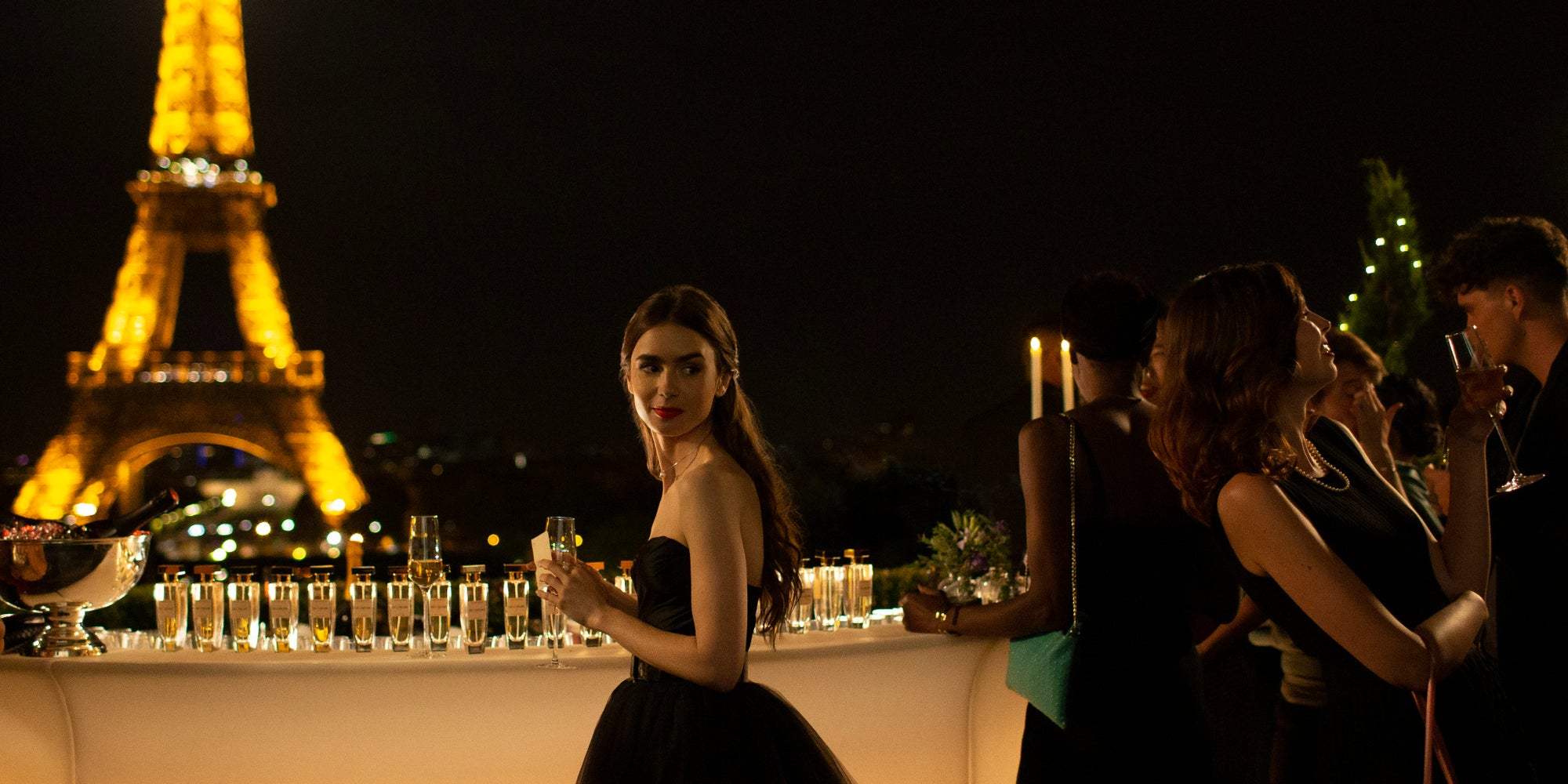 Avec Voyage en France de Netflix, visitez les lieux où est passée Emily dans "Emily in Paris". 