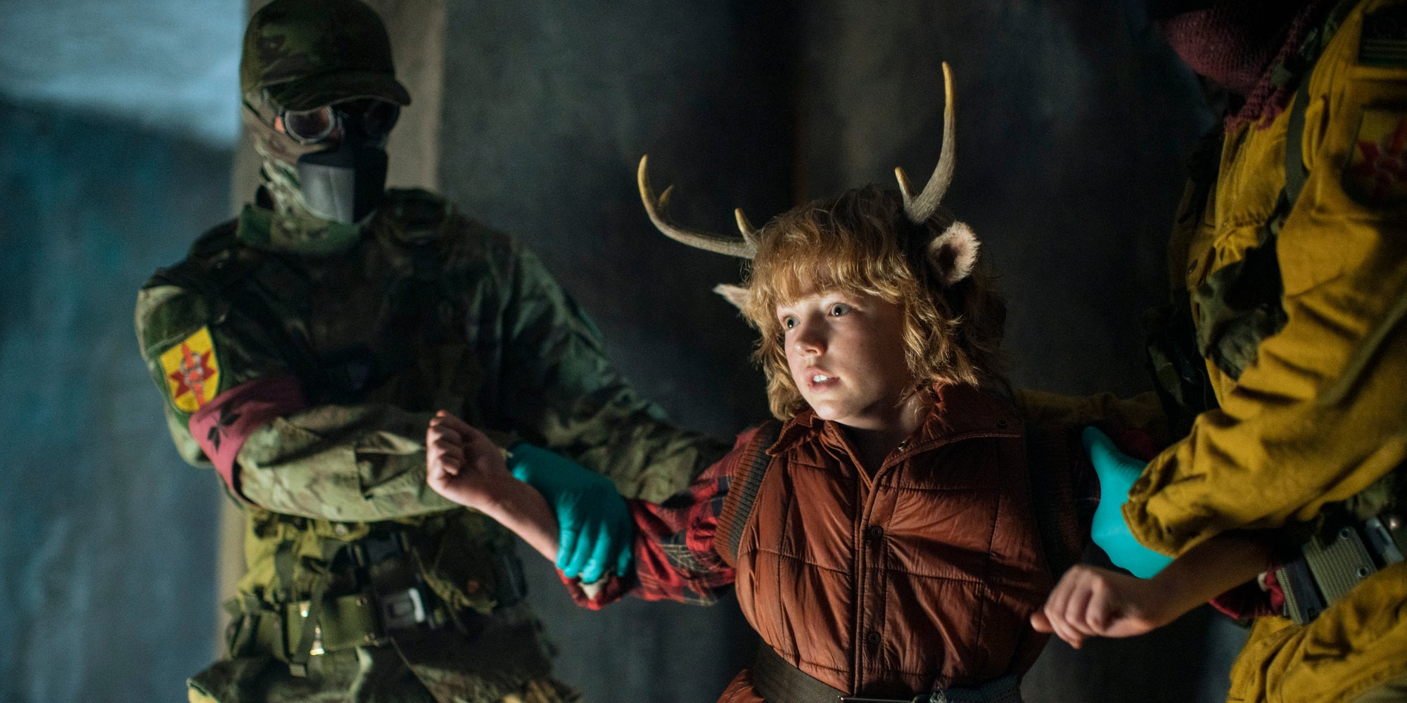 Christian Convery dans le rôle de Gus, dans l'épisode 1 de la saison 2 de "Sweet Tooth" sur Netflix.