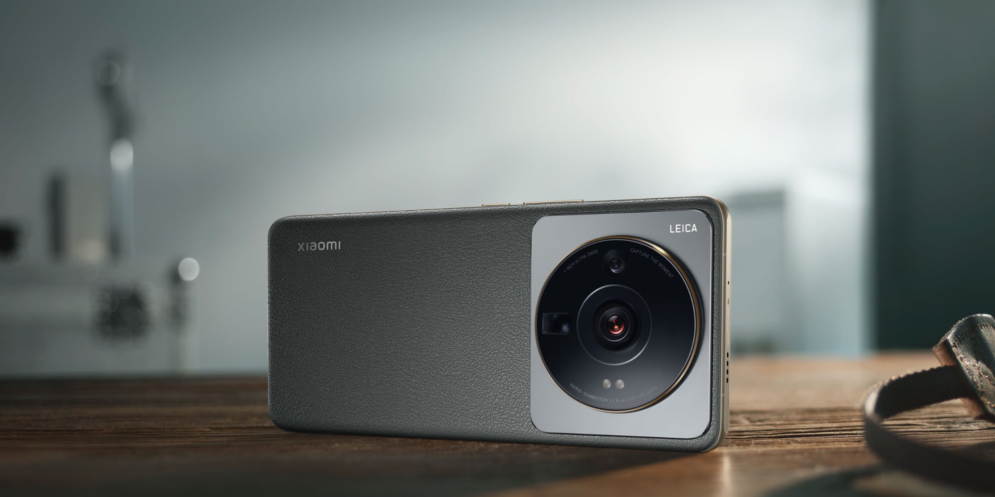 Le Xiaomi 12S Ultra, ici en photo, n'était sorti qu'en Chine, alors que le Xiaomi 13 Ultra devrait bien sortir en France