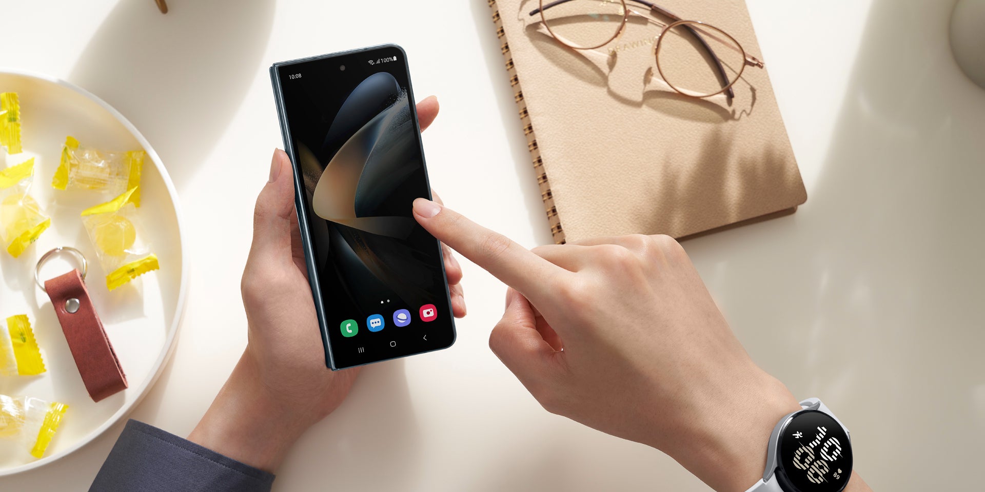 Découvrez comment ajouter un raccourci web à votre Galaxy Z Fold ou tout autre smartphone. 