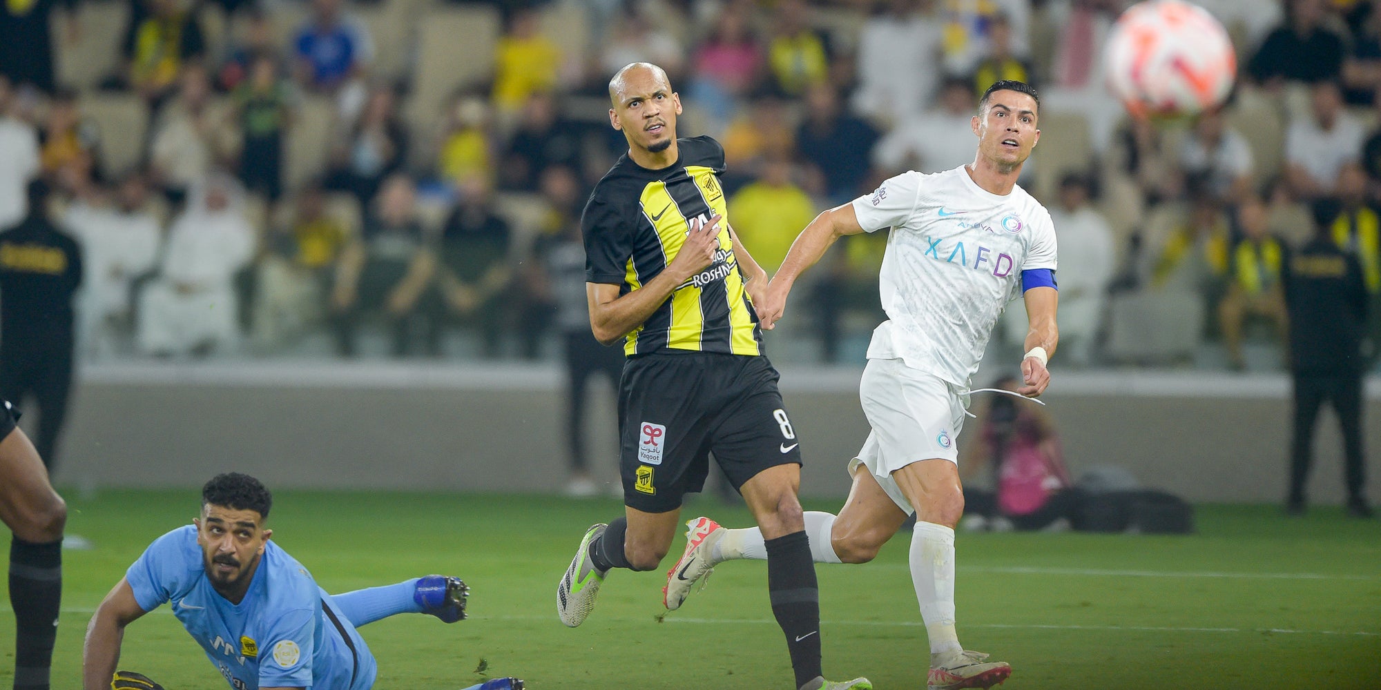 Fabinho et Cristiano Ronaldo lors de la rencontre entre Al-Ittihad et Al-Nassr, le 26 décembre 2023 à Jeddah (Arabie Saoudite).