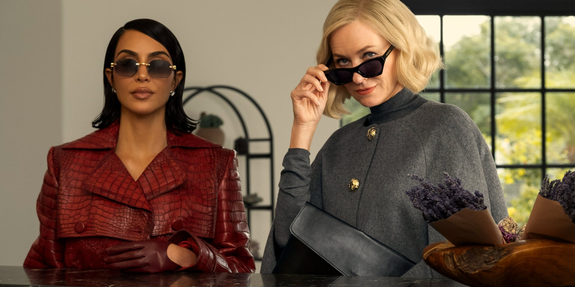 Kim Kardashian et Naomi Watts dans ''All's Fair'', à découvrir depuis le 4 novembre sur Disney+.