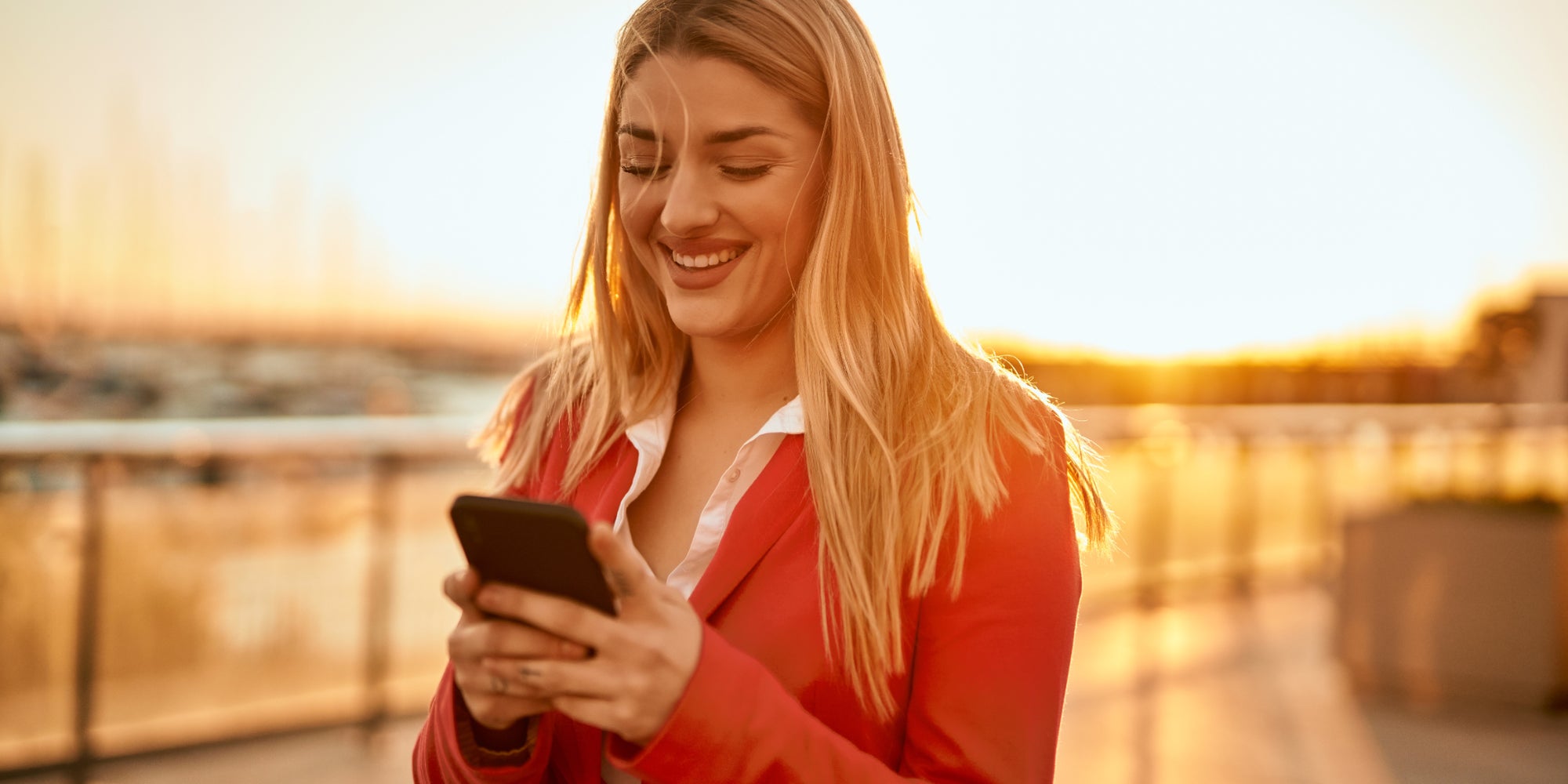 Troquez votre carte prépayée SFR pour un forfait Illimité 5G+ et bénéficiez d'une belle offre de bienvenue !