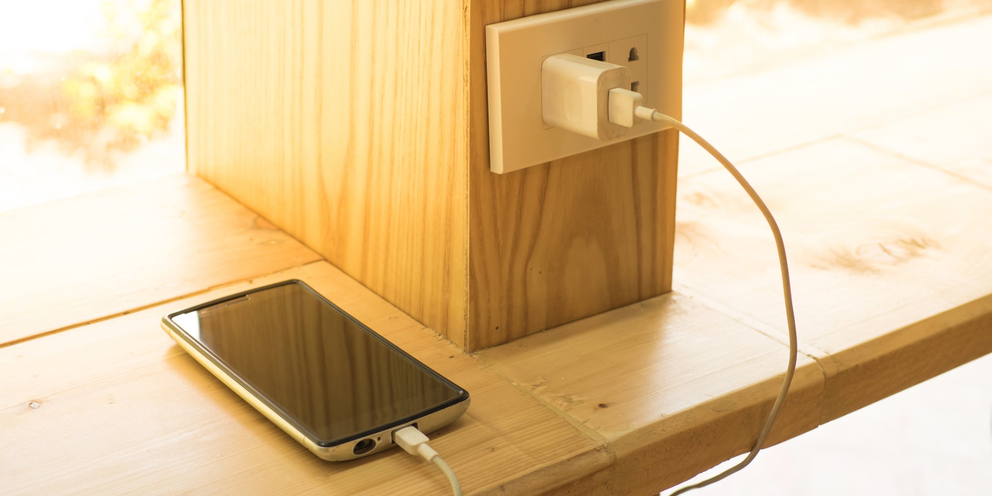 Mieux vaut ne pas investir dans n'importe quel chargeur pour smartphone...
