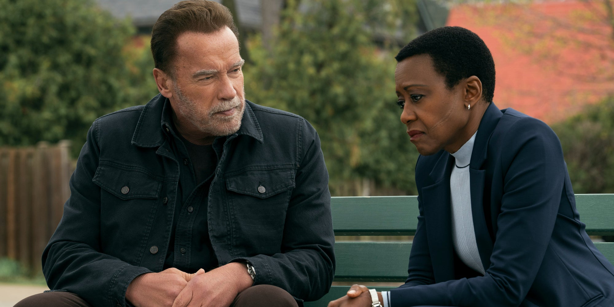 Arnold Schwarzenegger et Barbara Eve Harris dans ''FUBAR''.
