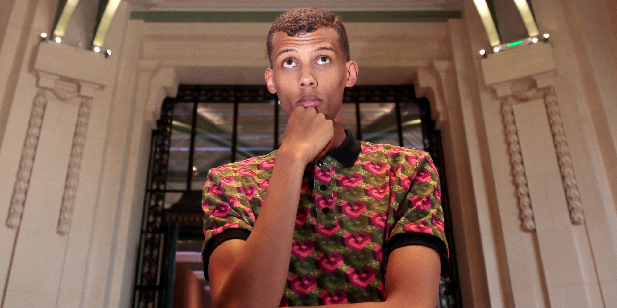 Stromae lors d’un shooting-photo à l’occasion de la sortie du titre "Papaoutai", le 18 juillet 2013 au Grand Palais (Paris).