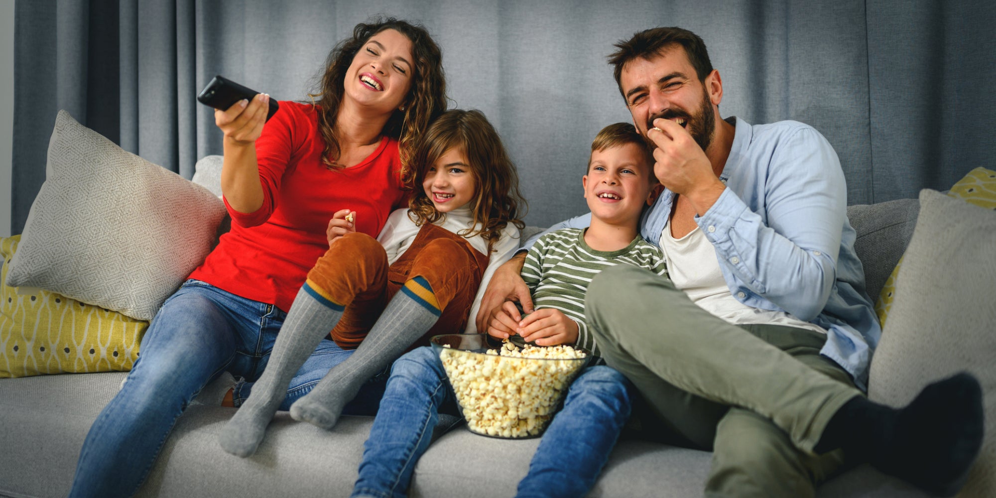De nombreux avantages pour votre famille vous attendent avec les options TV SFR.