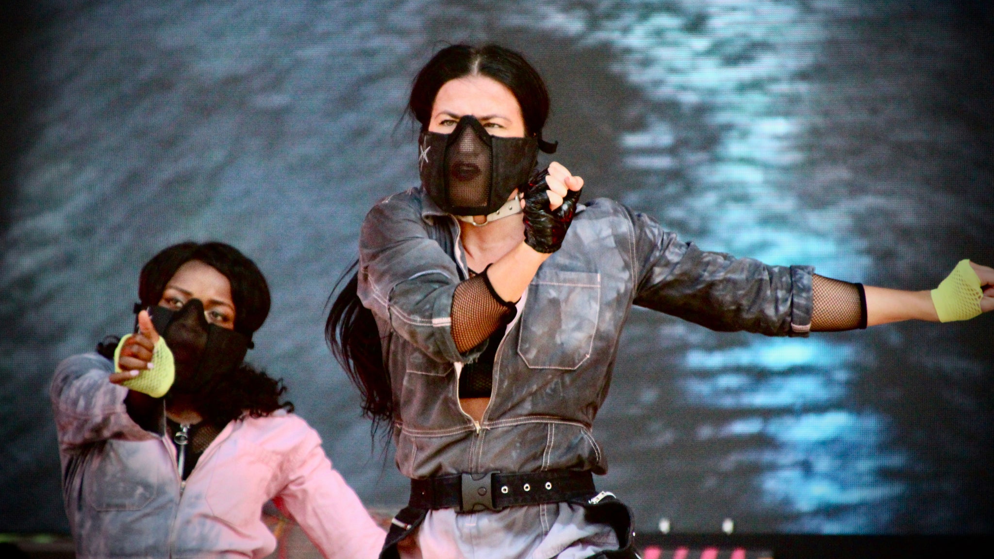 Bring Me the Horizon vous présente sa nouvelle collection Printemps / Été 2019