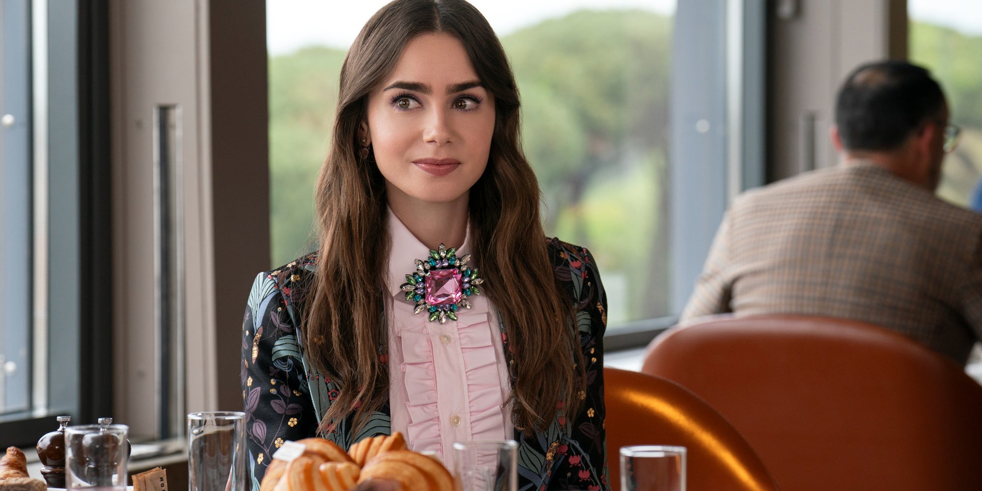 Emily Cooper (Lily Colins) dans la saison 4 d'"Emily In Paris".