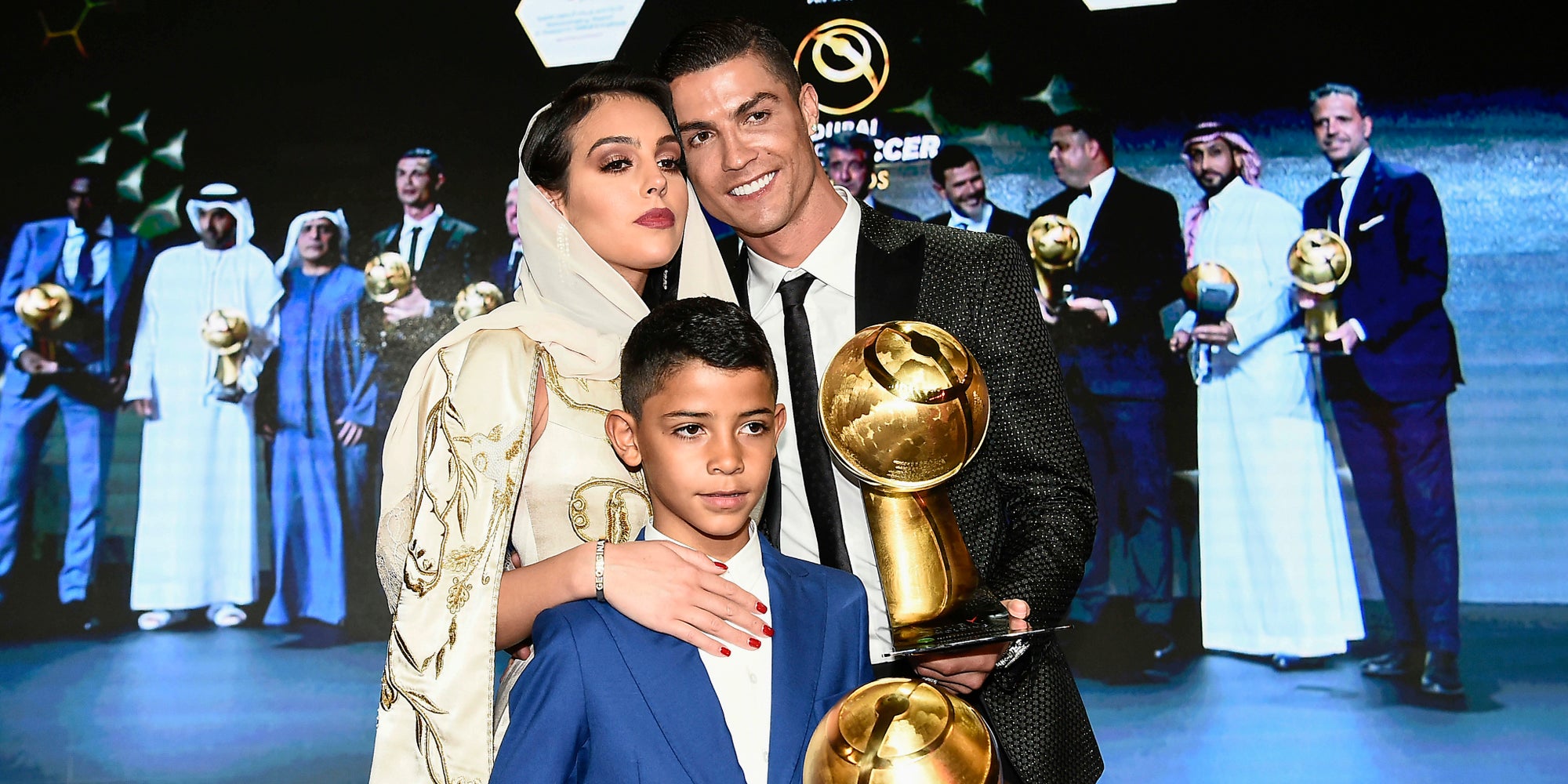 Cristiano Ronaldo, Georgina Rodriguez et Cristiano Ronaldo Jr aux 433 Fans Awards à Dubai, le 3 janvier 2019