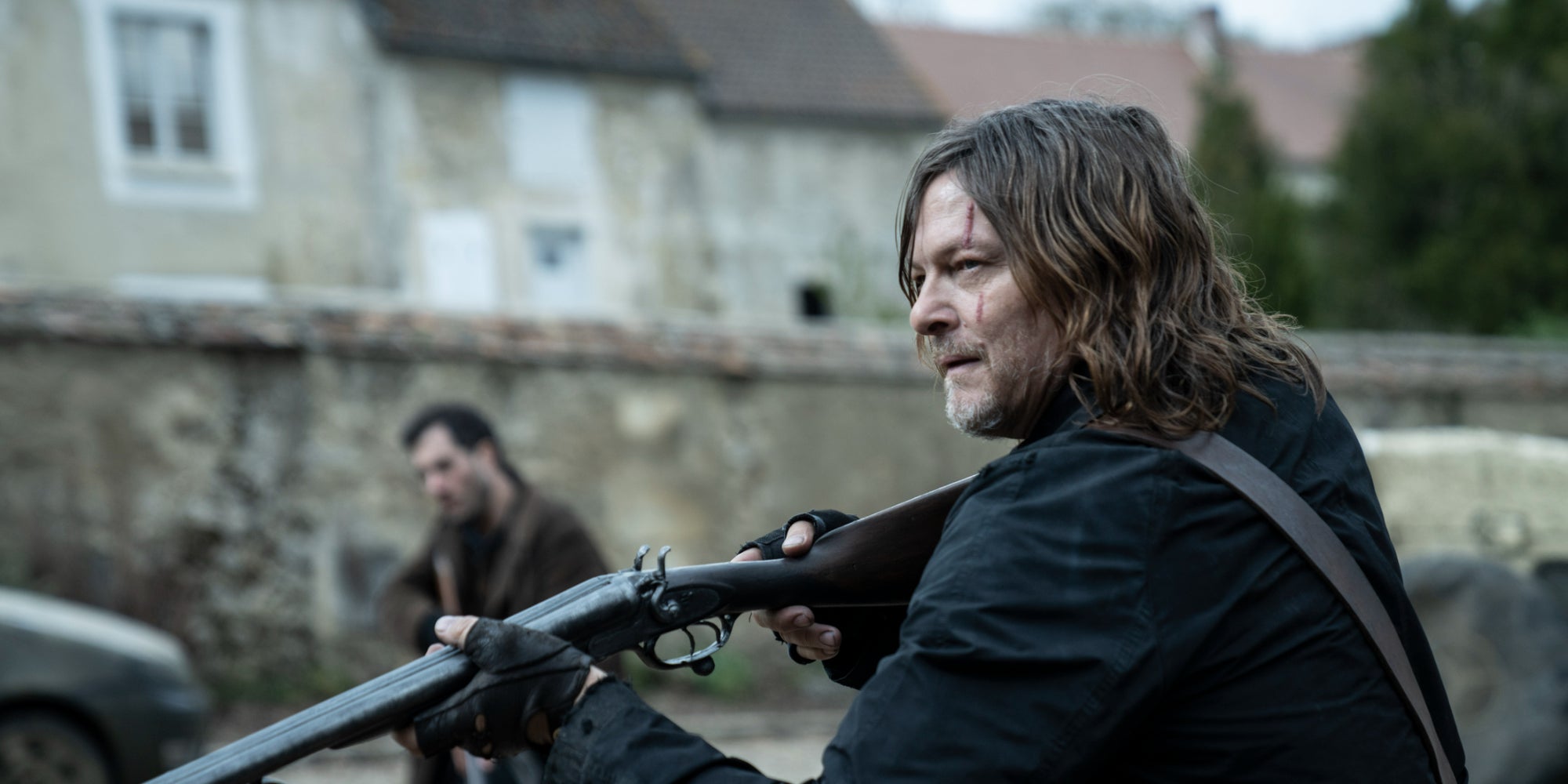 Daryl Dixon est de retour dans la saison 2 de sa série éponyme.