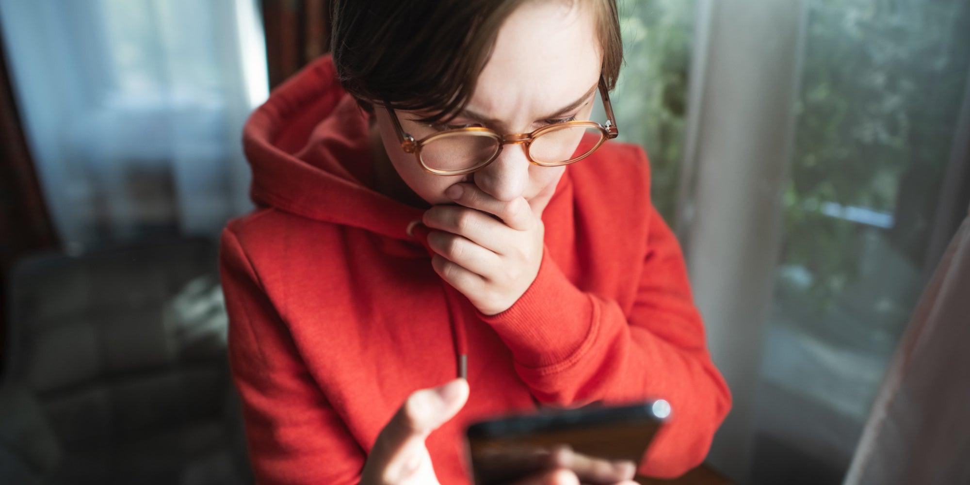 Un piratage de smartphone peut être source de stress mais que faire pour s'en prémunir ?