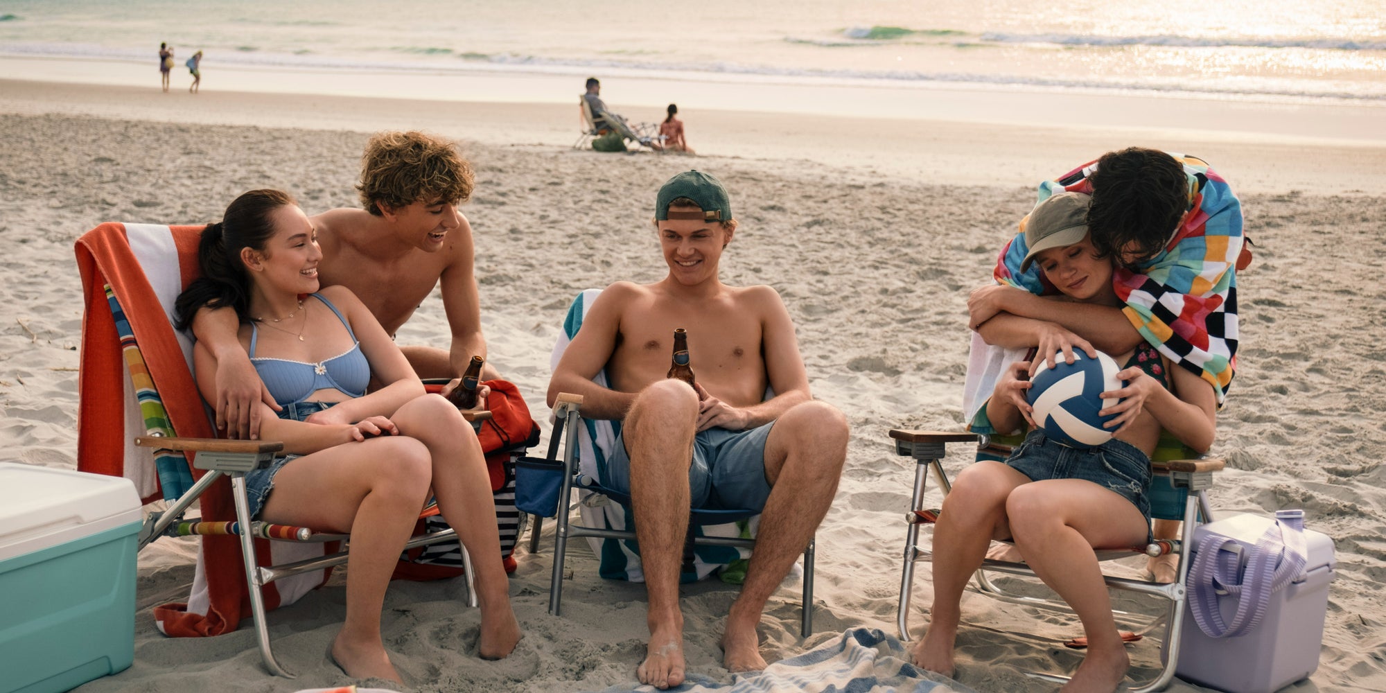 Gavin Casalegno, Lola Tung, Christopher Briney, Rain Spencer et Sean Kaufman seront de retour dans la saison 3 de "L’Été où je suis devenue jolie".