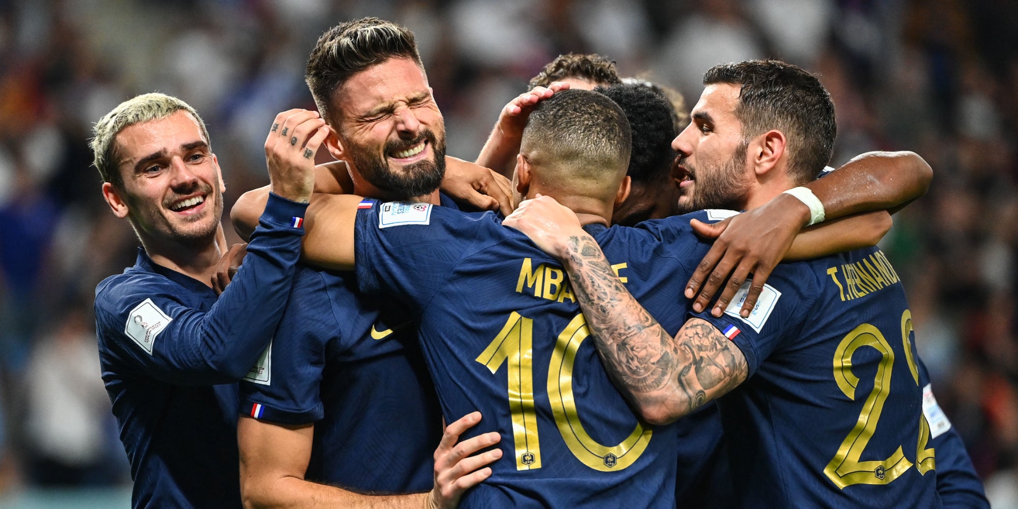 Les Bleus célèbrent un but d'Olivier Giroud en Coupe du Monde, lors du match France - Australie, au Qatar, le 22 novembre 2022.