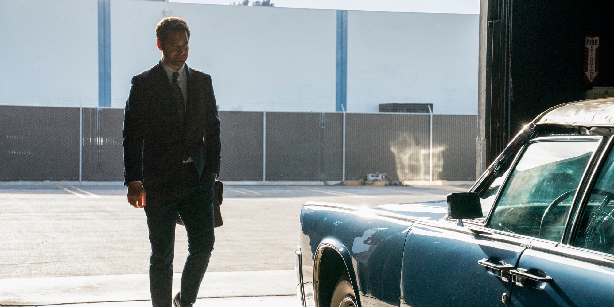 Manuel Garcia-Rulfo joue Michael Haller dans la saison 1 de La Défense de Lincoln