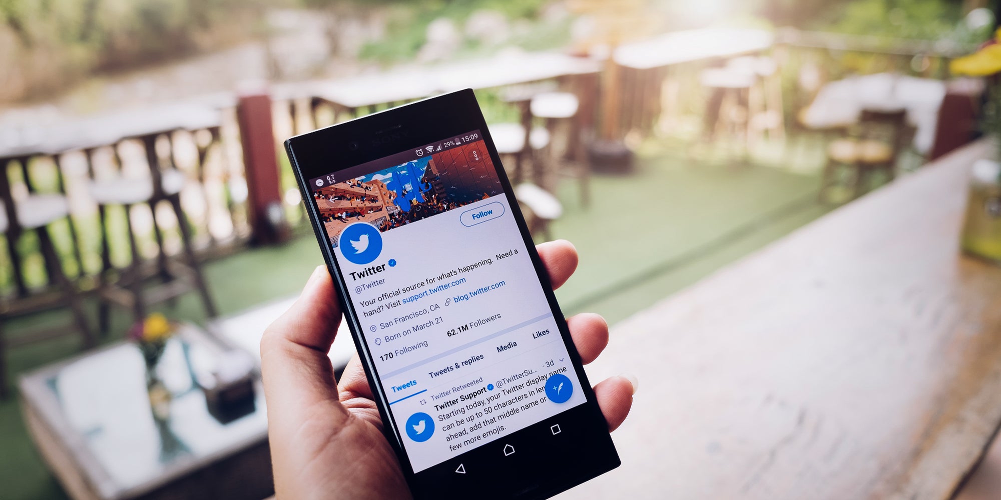 Mieux vaut (toujours) se relire sur Twitter, car ce n'est pas demain la veille qu'on pourra corriger quelconque erreur sur le réseau social...
