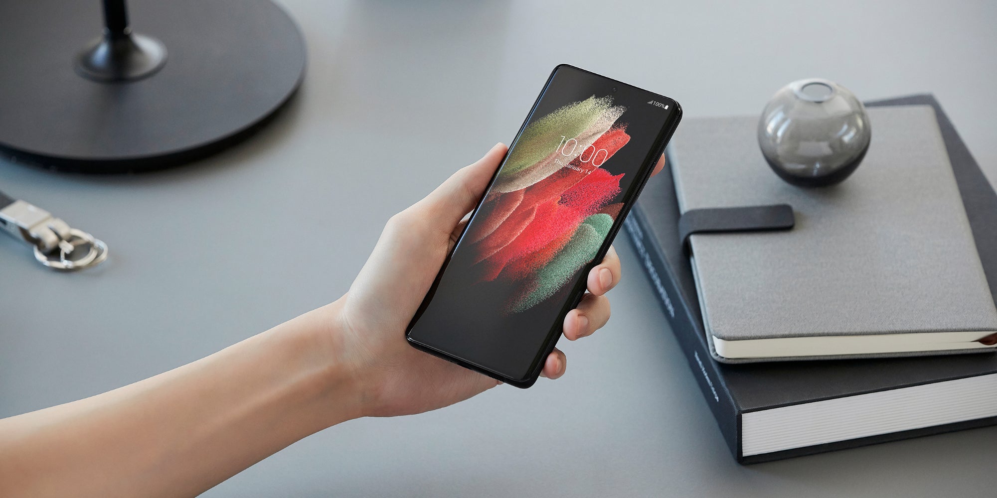 L'écran du futur Galaxy S22 Ultra pourrait par ailleurs être meilleur que celui du précédent Galaxy S21 Ultra (en photo).