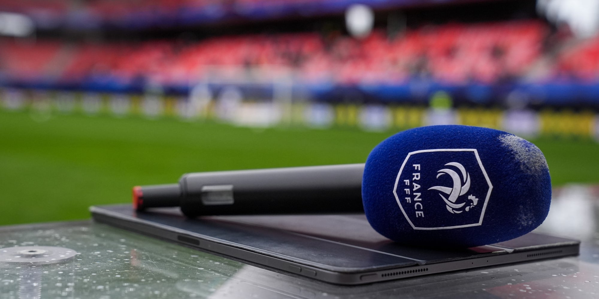 Ligue 3 : premier championnat professionnel masculin organisé par la FFF.