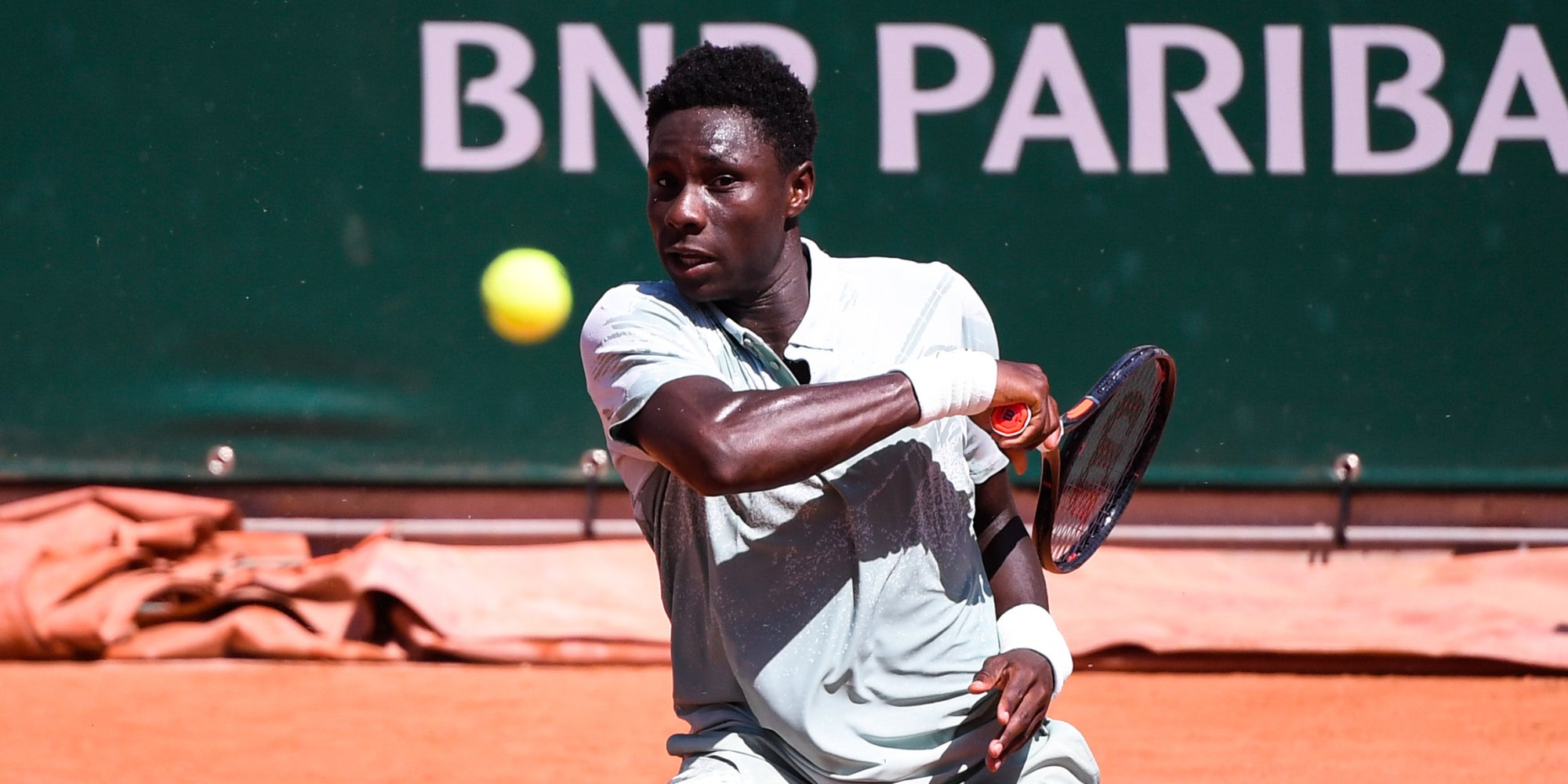 Le Français Moïse Kouamé affronte le Croate Marin Čilić lors de la troisième journée du tournoi de Roland-Garros 2026.