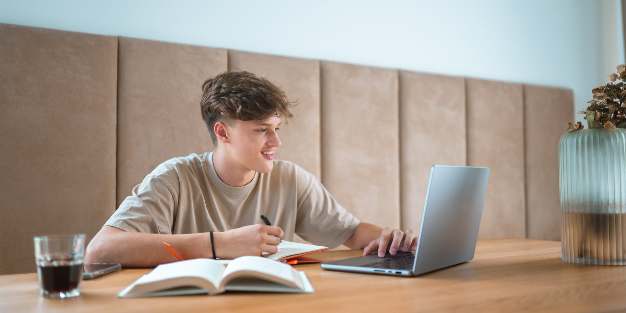 La Box 5G de SFR bénéficie d'une belle offre pour les moins de 26 ans