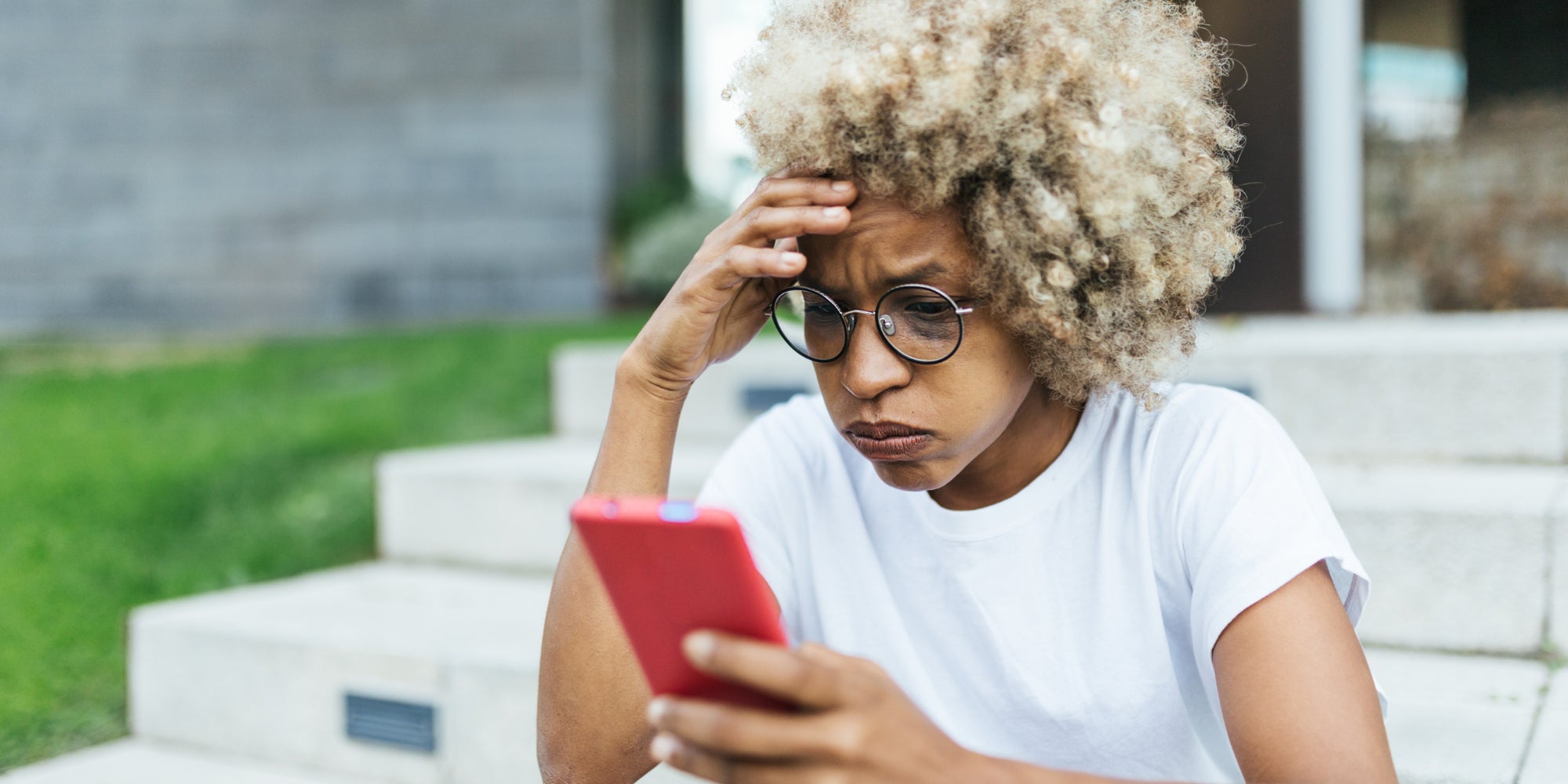 Le texte trop petit peut parfois devenir un enfer sur smartphone.