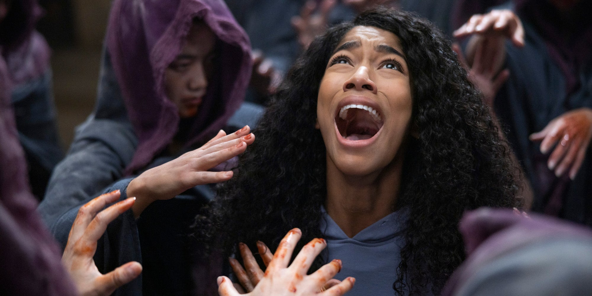 Iman Benson dans le rôle d'Ilonka dans l'épisode 6 de la saison 1 de The Midnight Club.