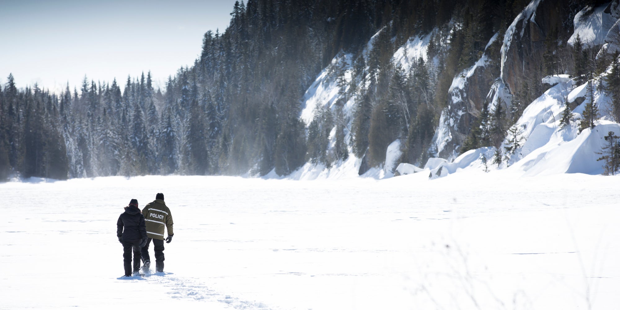 La série franco-canadienne The Wall débute ce dimanche 26 avril à 20h55 sur 13ème Rue