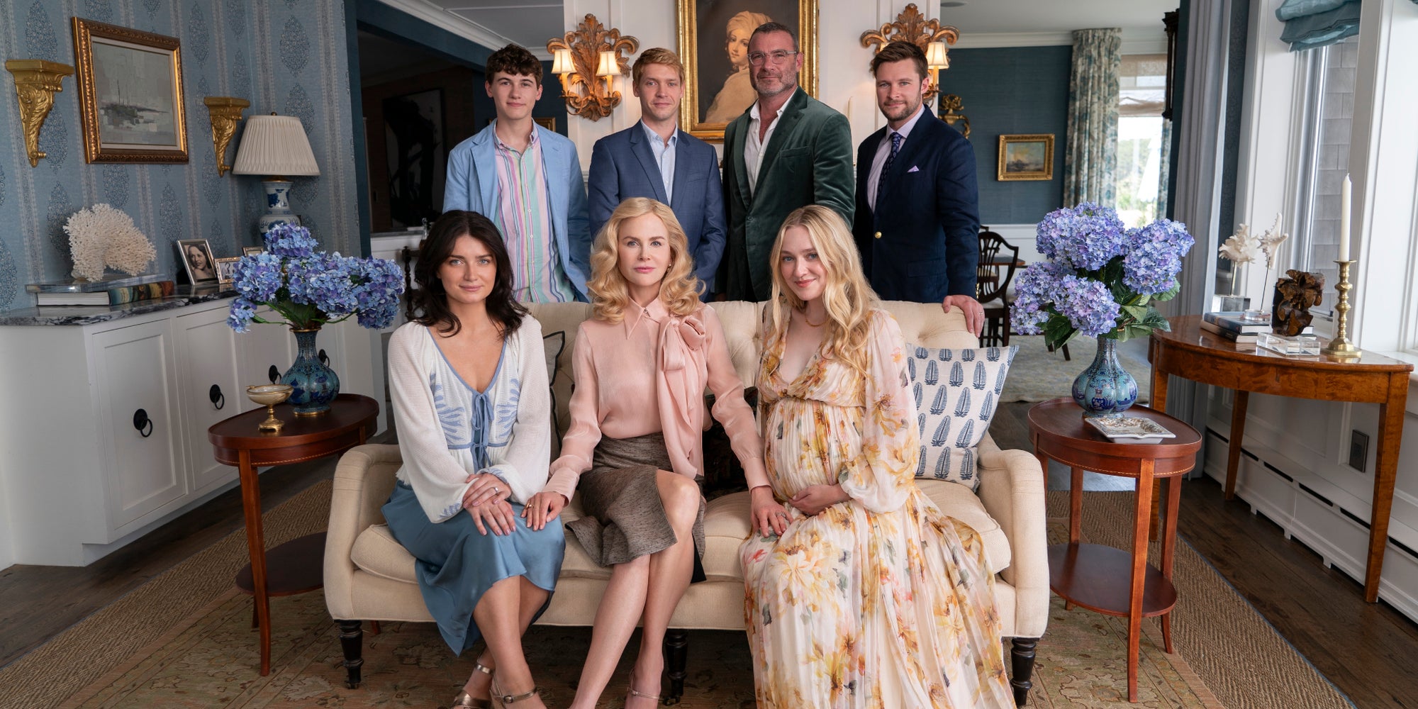 Amelia Sacks (Eve Hewson), Will Winbury (Sam Nivola), Greer Winbury (Nicole Kidman), Benji Winbury ( Billy Howle), Tag Winbury (Liev Schreiber), Abby Winbury (Dakota Fanning) et Thomas Winbury (Jack Reynor), forment le casting pour la série "Un couple parfait". 
