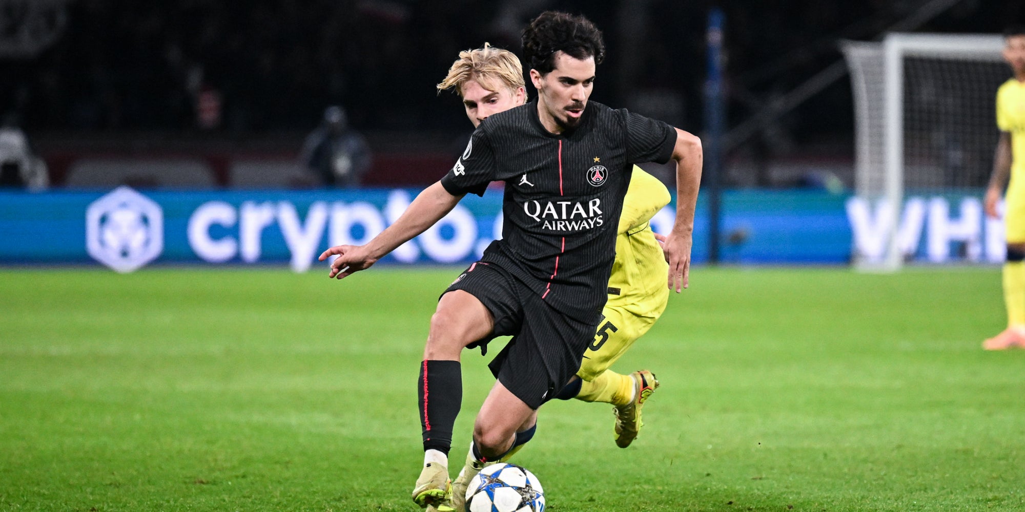 Vitinha lors du match de Ligue des Champions opposant le PSG à Tottenham, le 26 novembre 2025 au Parc des Princes (Paris). 