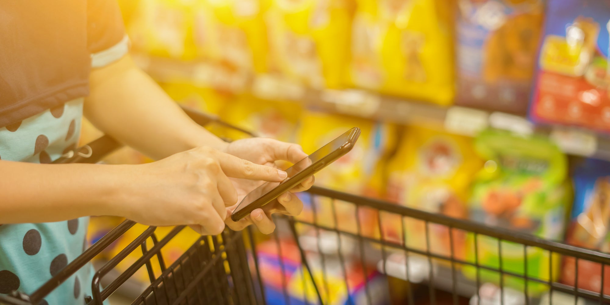 Des applications peuvent désormais vous aider à mieux consommer, en vous expliquant la composition des produits. 