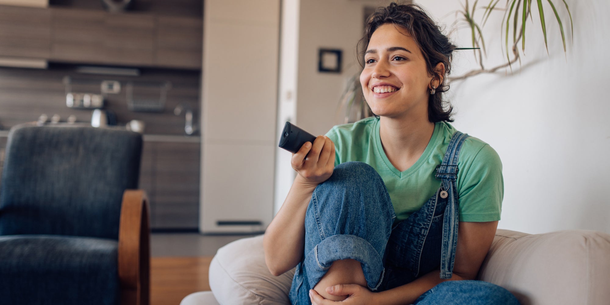 Après avoir lancé la tendance du binge-watching, les plateformes revoient doucement mais sûrement leur stratégie.