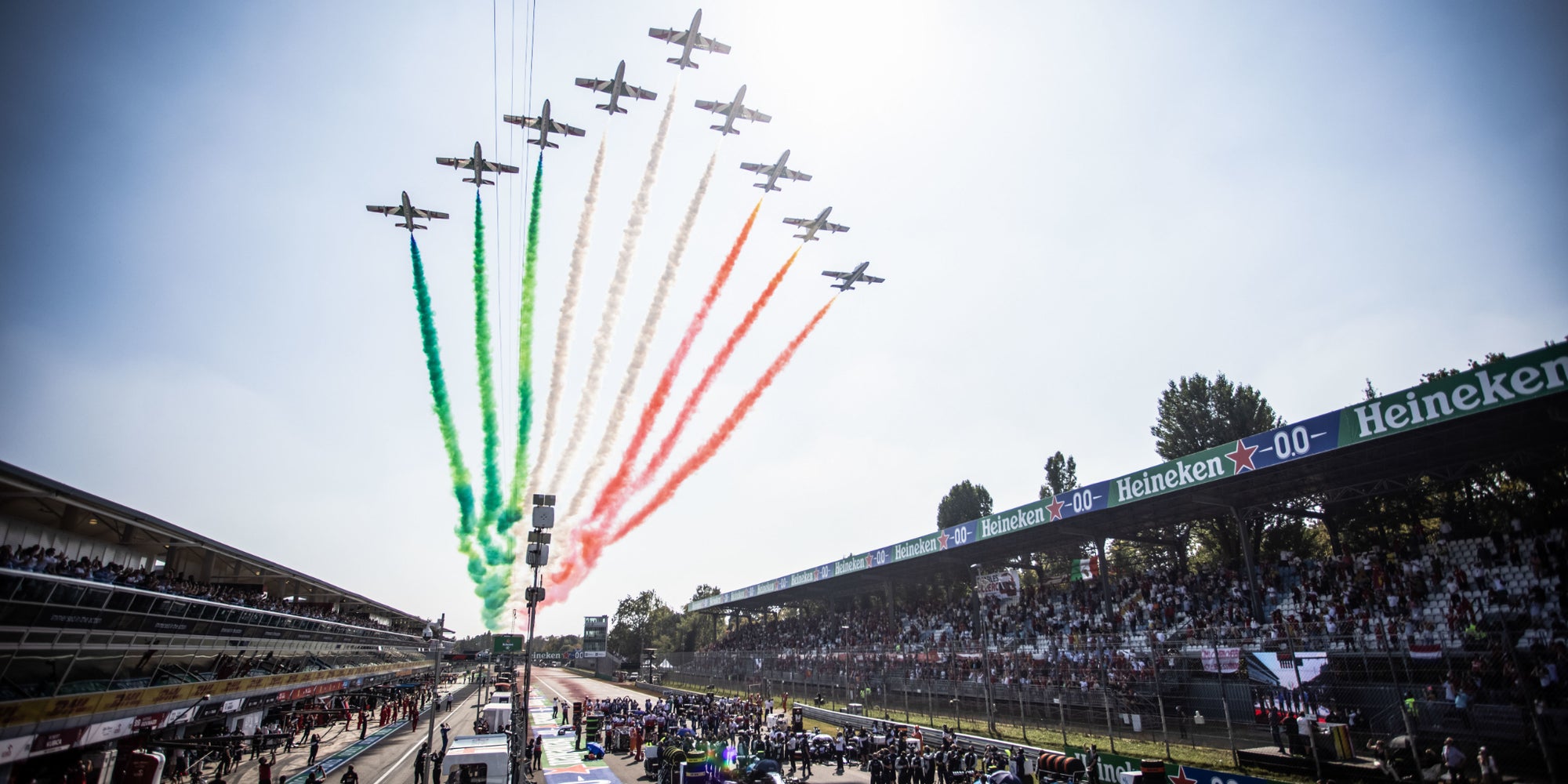 L'Aeronautica Militare fait le show pour le Grand Prix d'Italie, sur le circuit de Monza, le 12 septembre 2021.